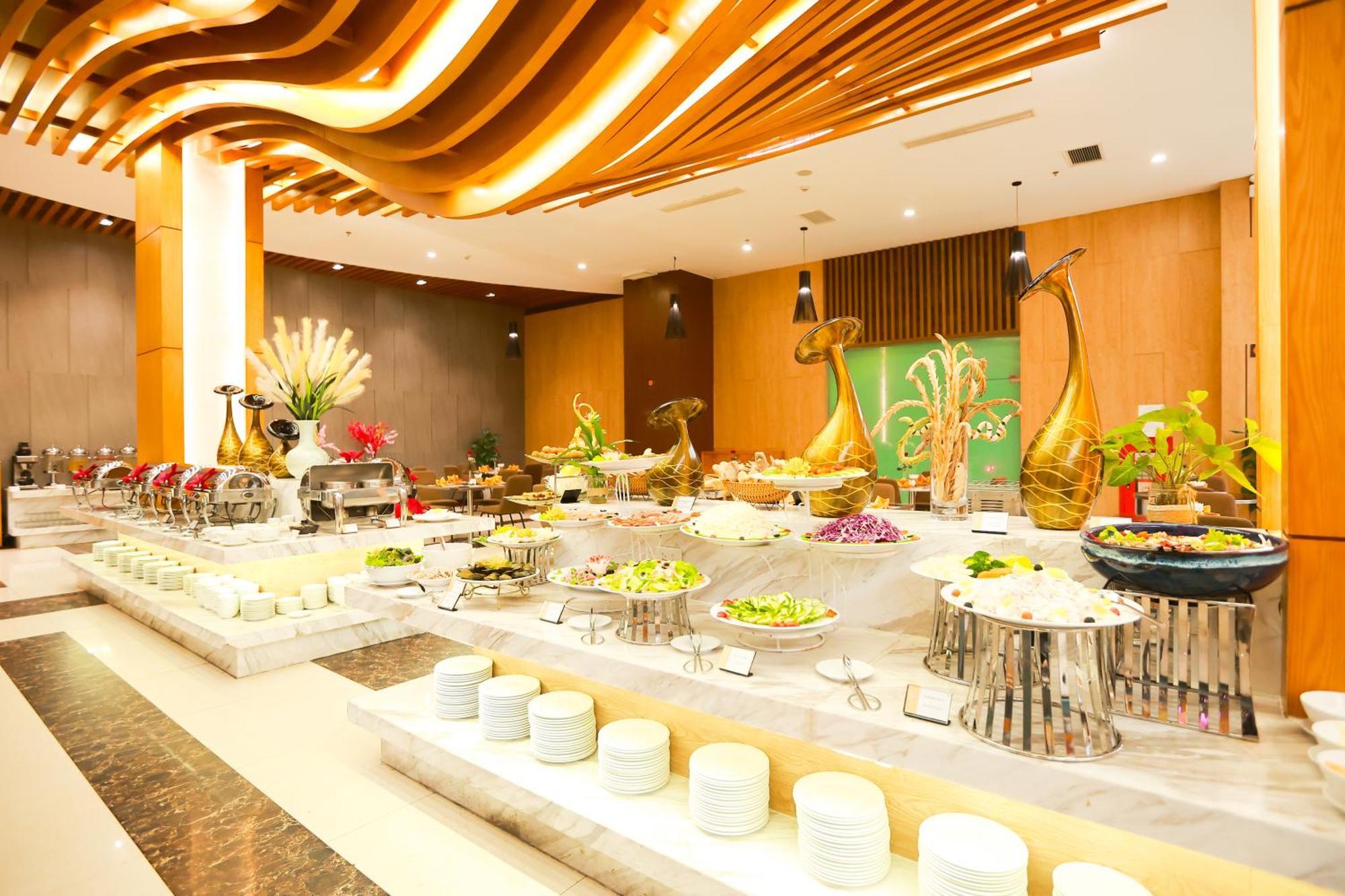 Muong Thanh Luxury Nhat Le 5*