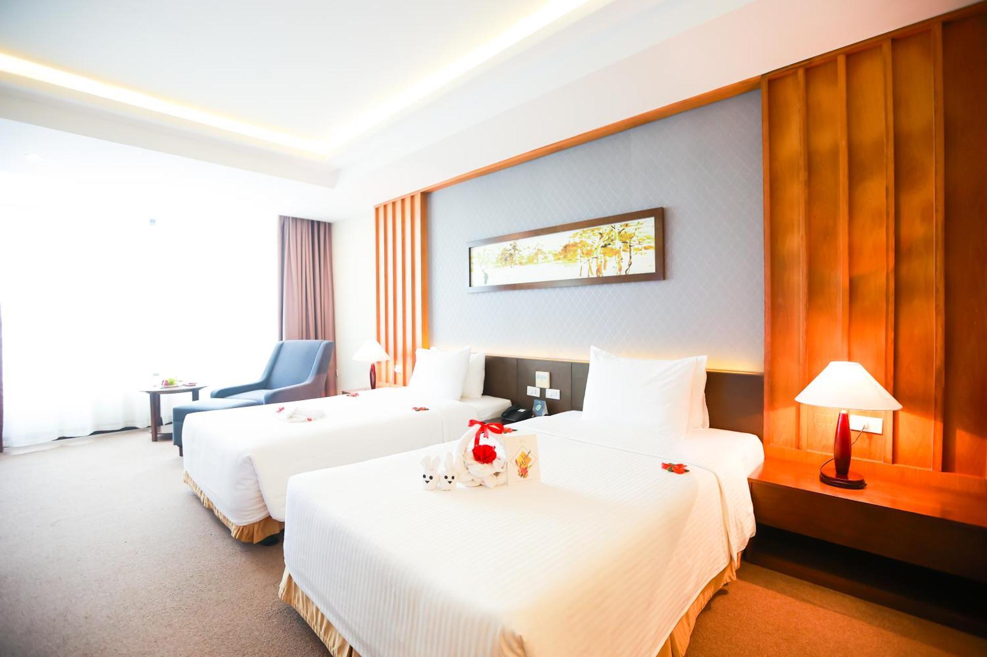 Muong Thanh Luxury Nhat Le Khách sạn 5*