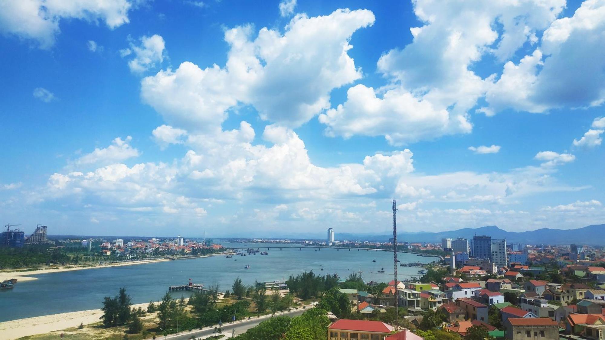 Muong Thanh Luxury Nhat Le Khách sạn 5*