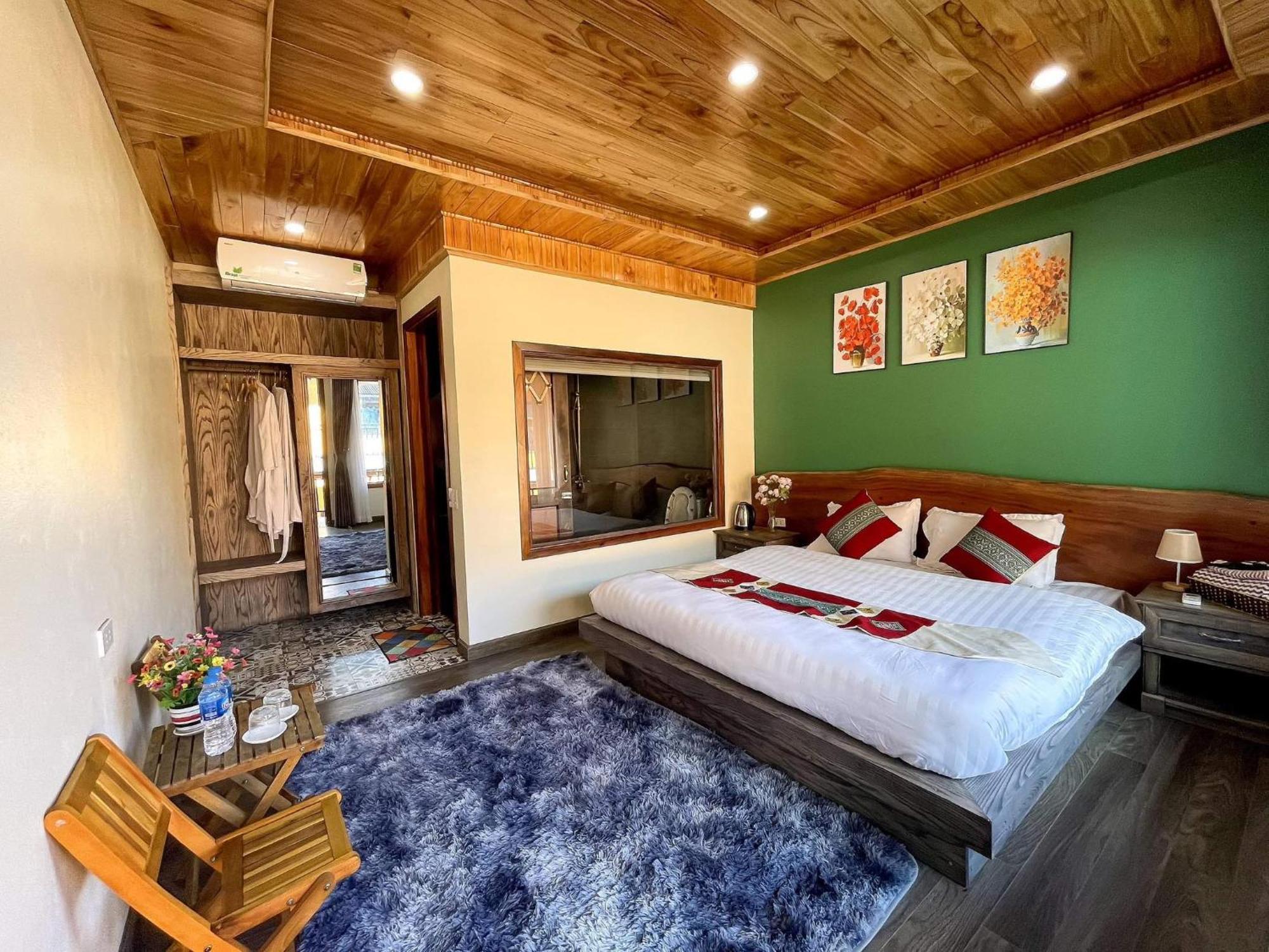 Alley House Homestay *