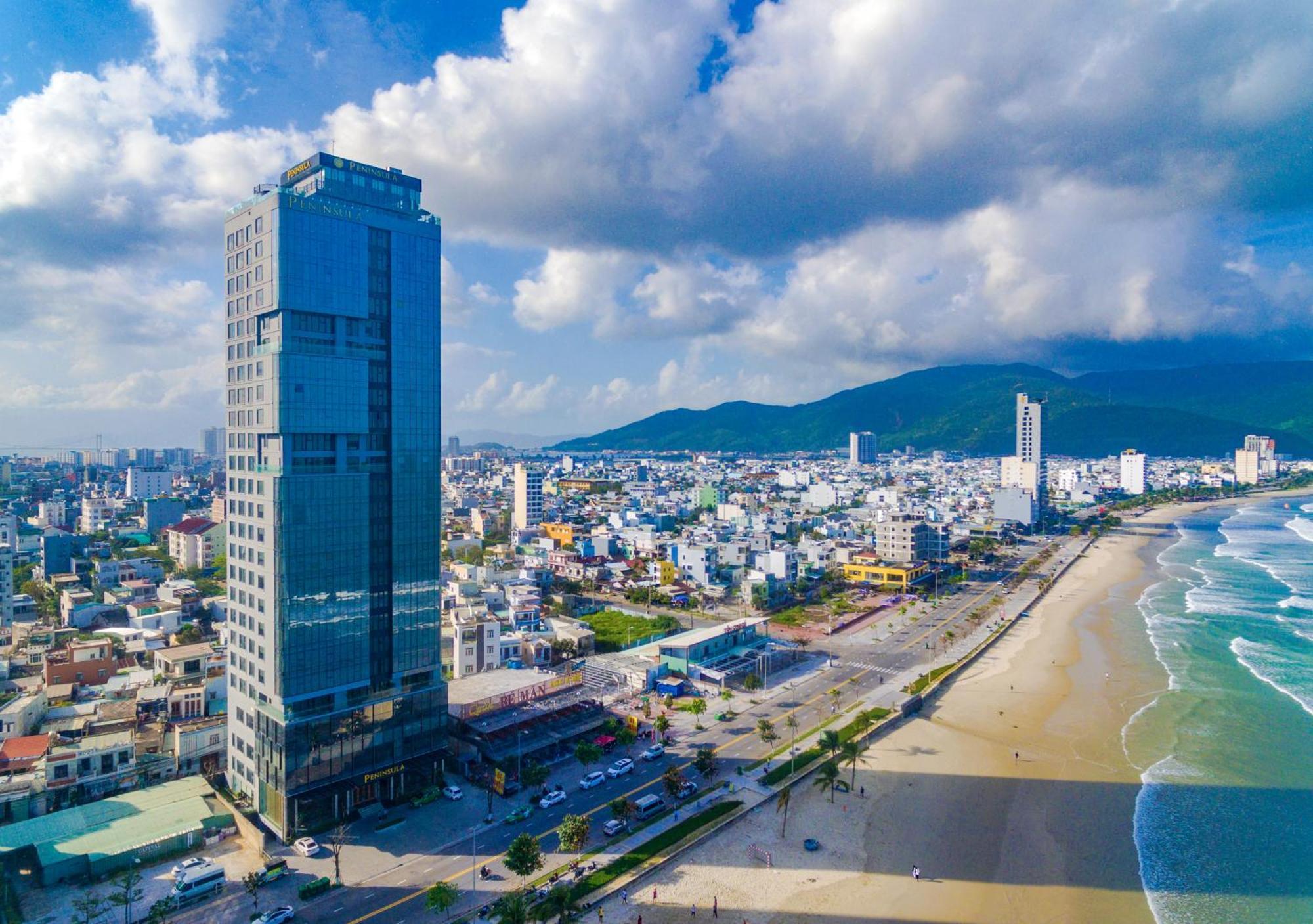 Hotel Peninsula 5*