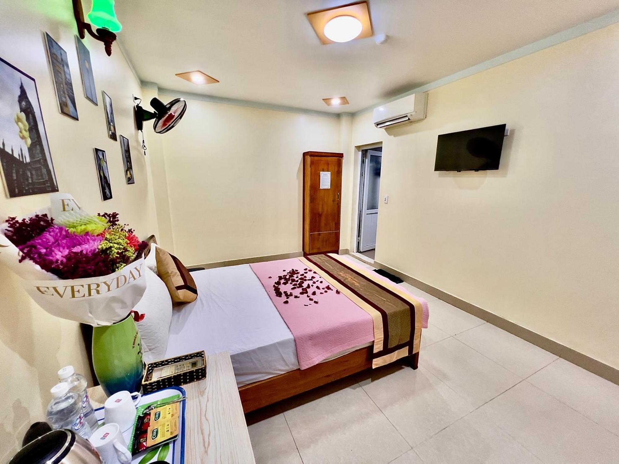 Hotel Manh Vuong Catba Dong Khe Sau