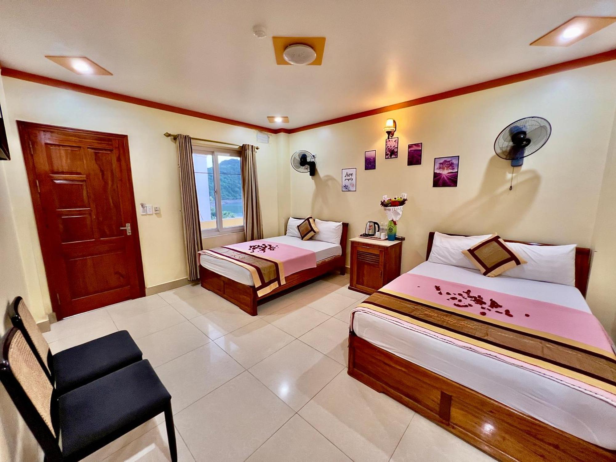 Manh Vuong Catba Hotel 3*