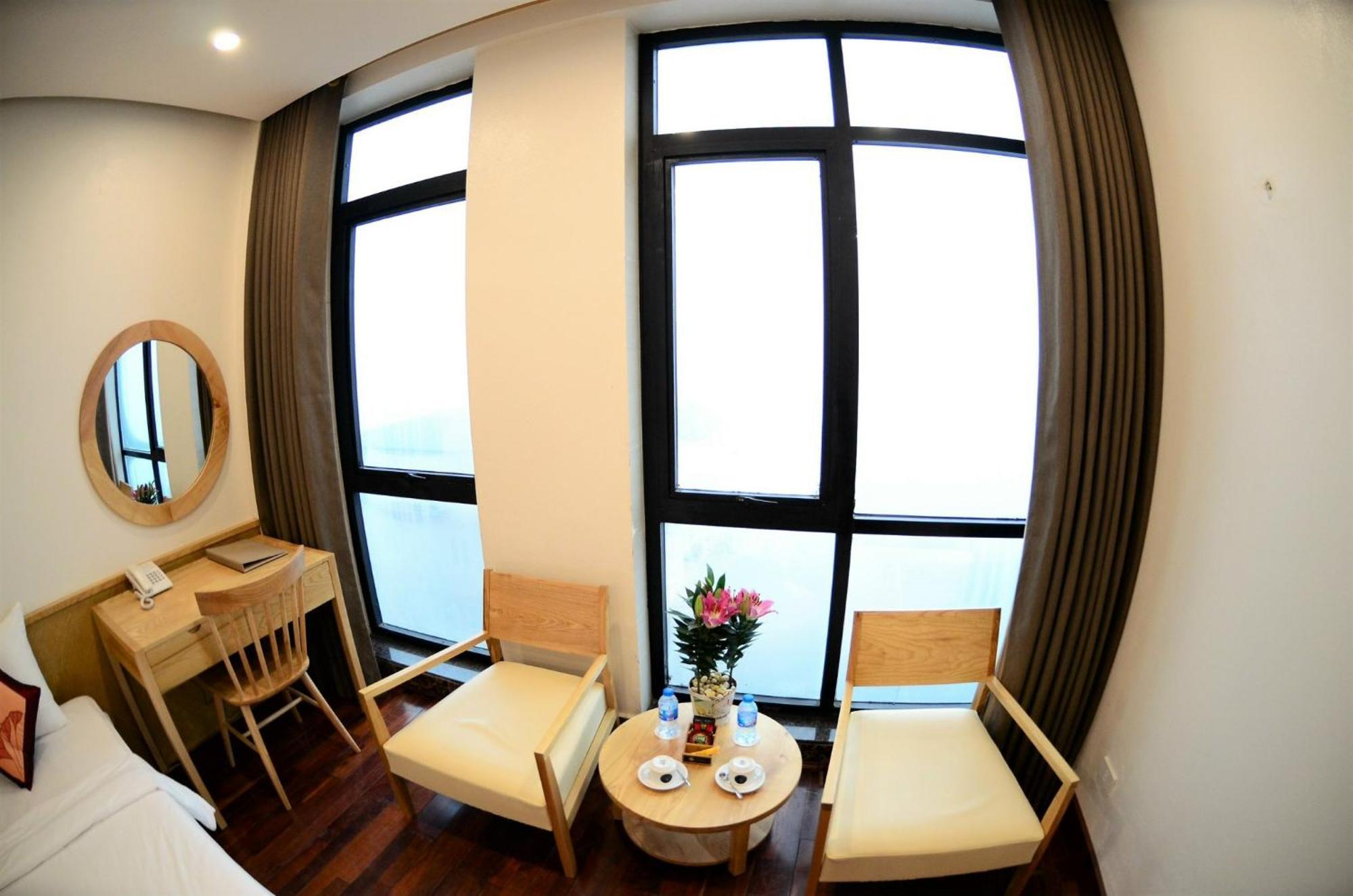 Gia Le Hotel 3*