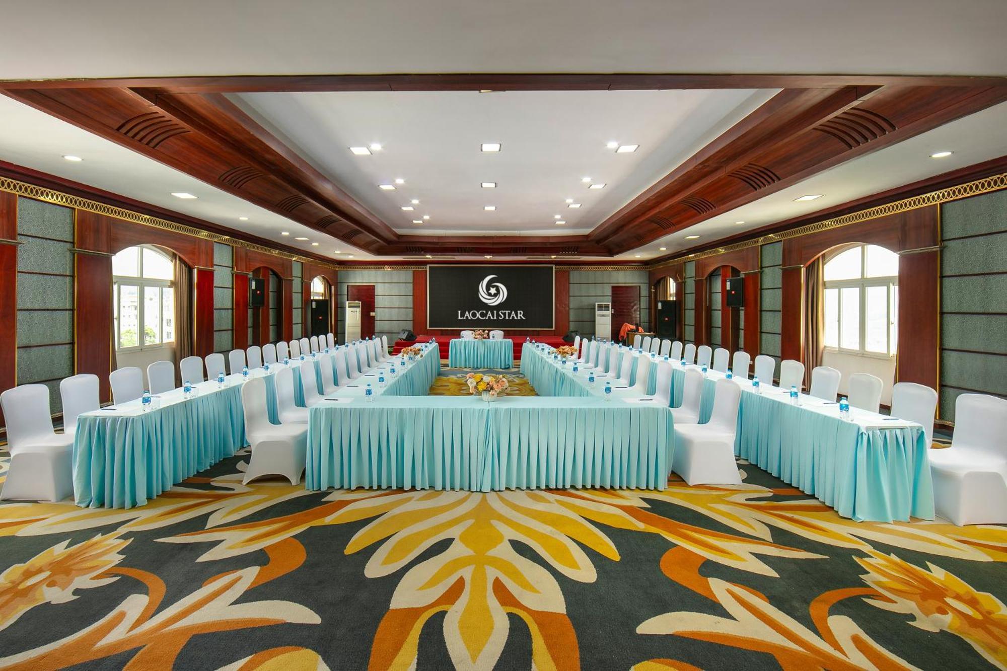 Hotel Star 4*