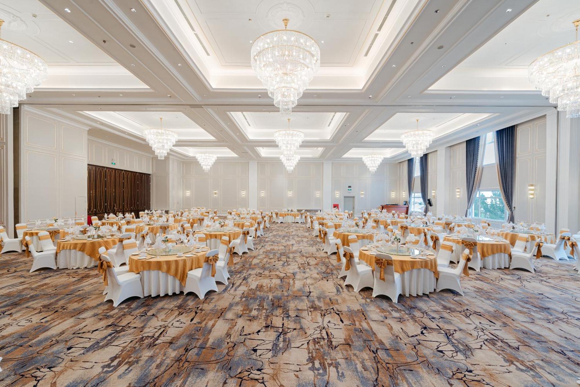 Hotel Royal Halong Ha Long