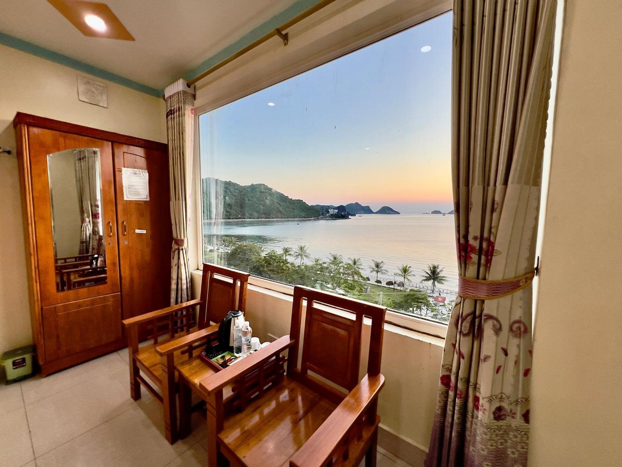 Hotel Manh Vuong Catba
