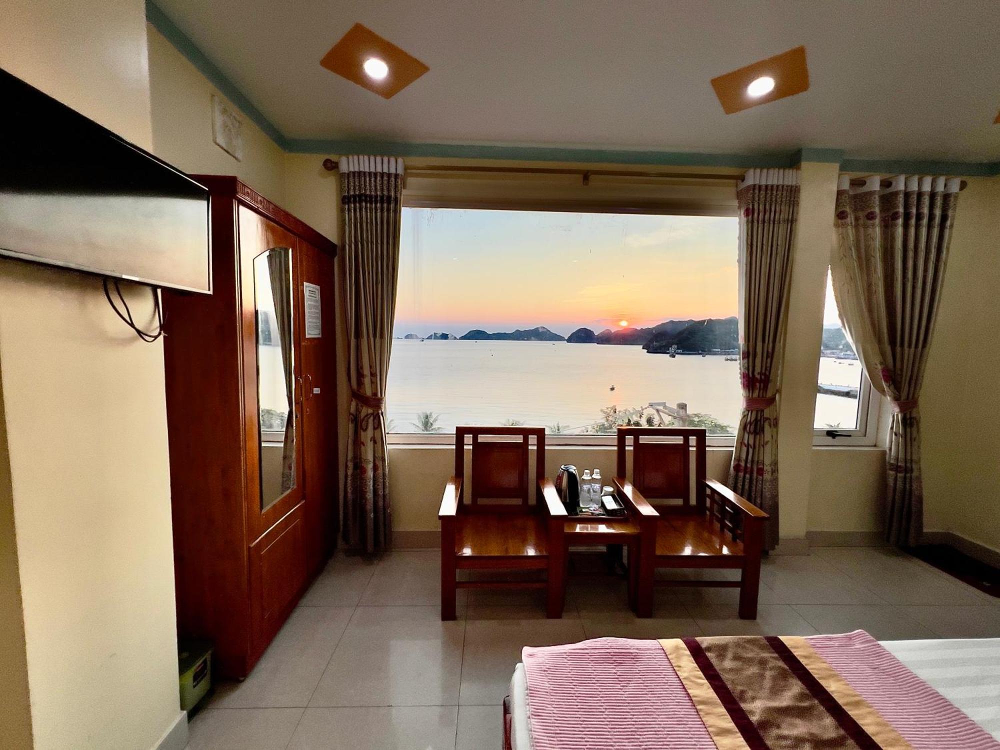 Manh Vuong Catba Hotel 3*