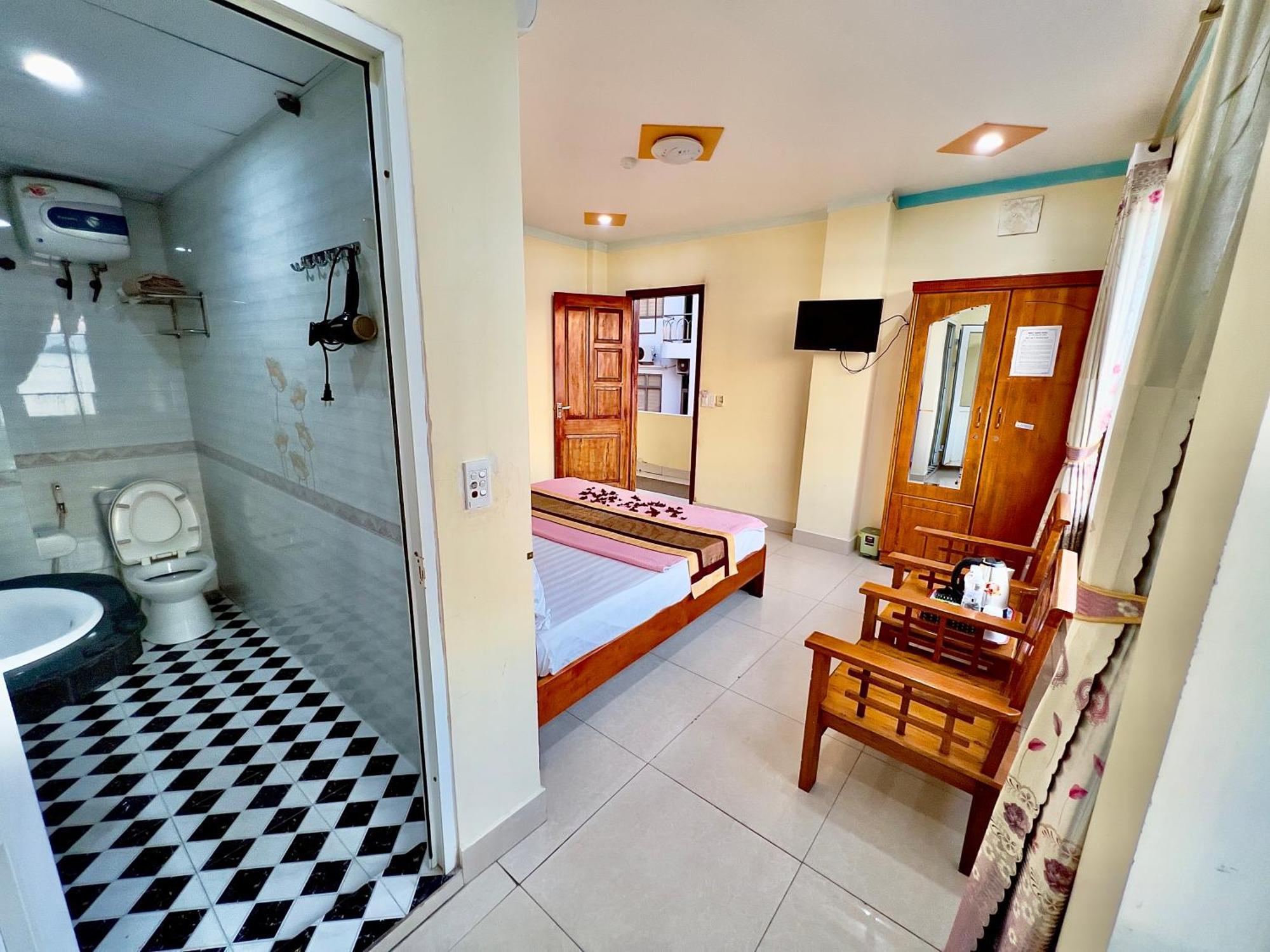 Hotel Manh Vuong Catba Dong Khe Sau