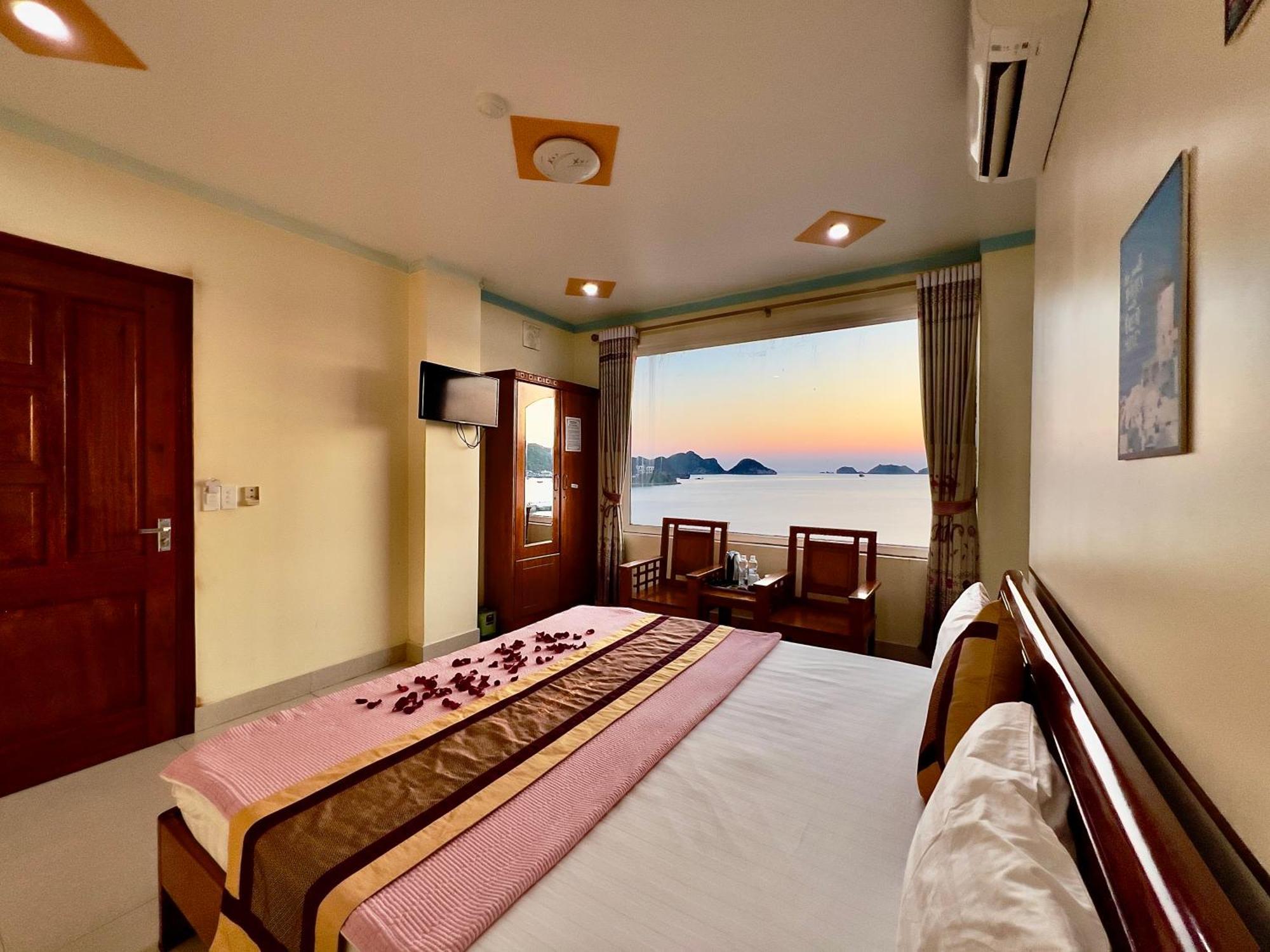 Manh Vuong Catba Hotel 3*