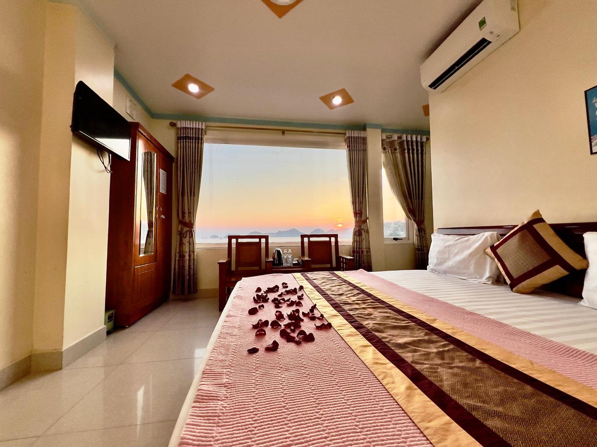Hotel Manh Vuong Catba Dong Khe Sau