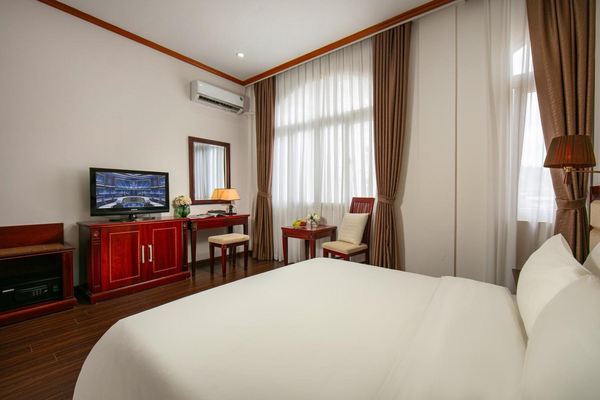 Star Hotel