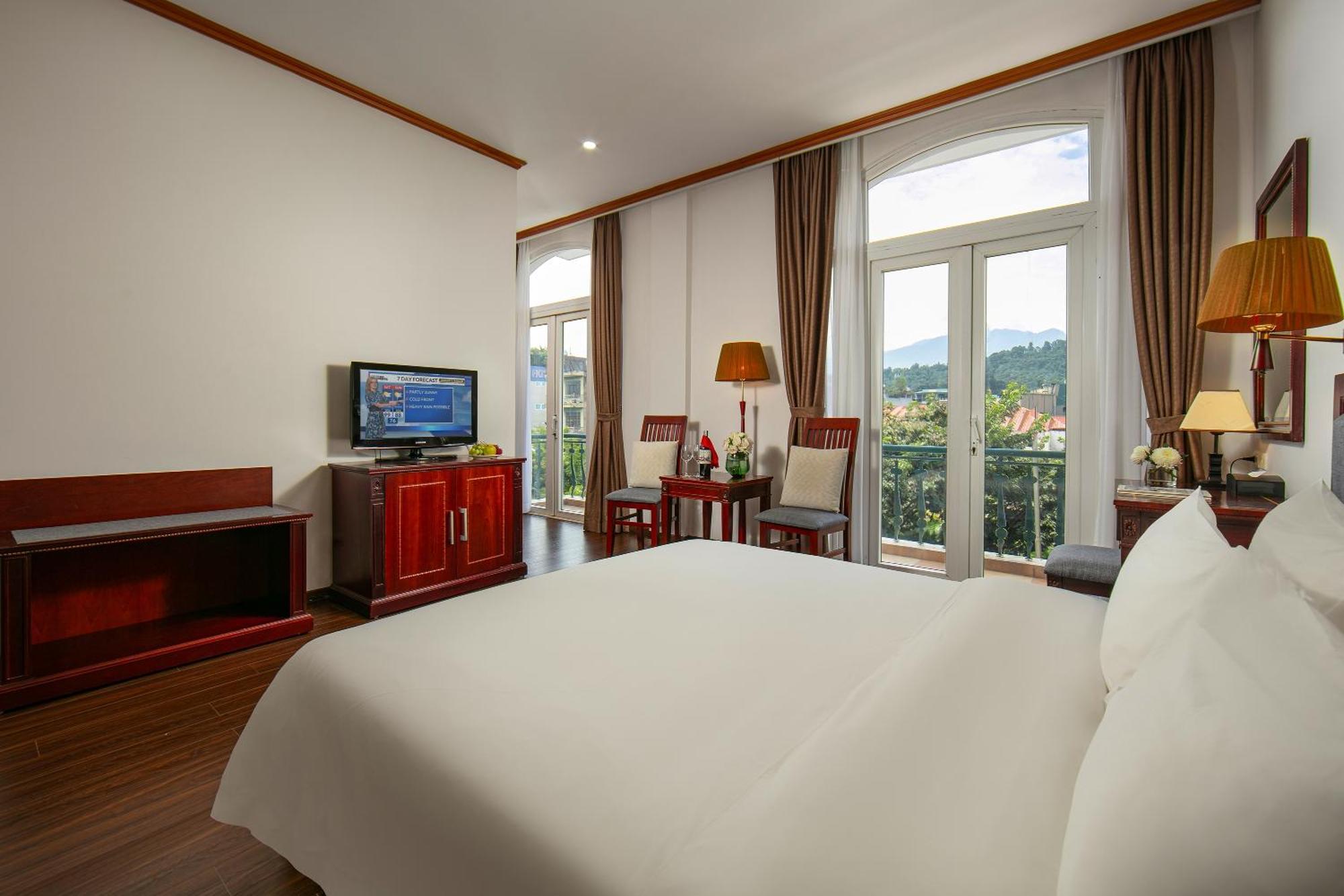 Star Hotel 4*