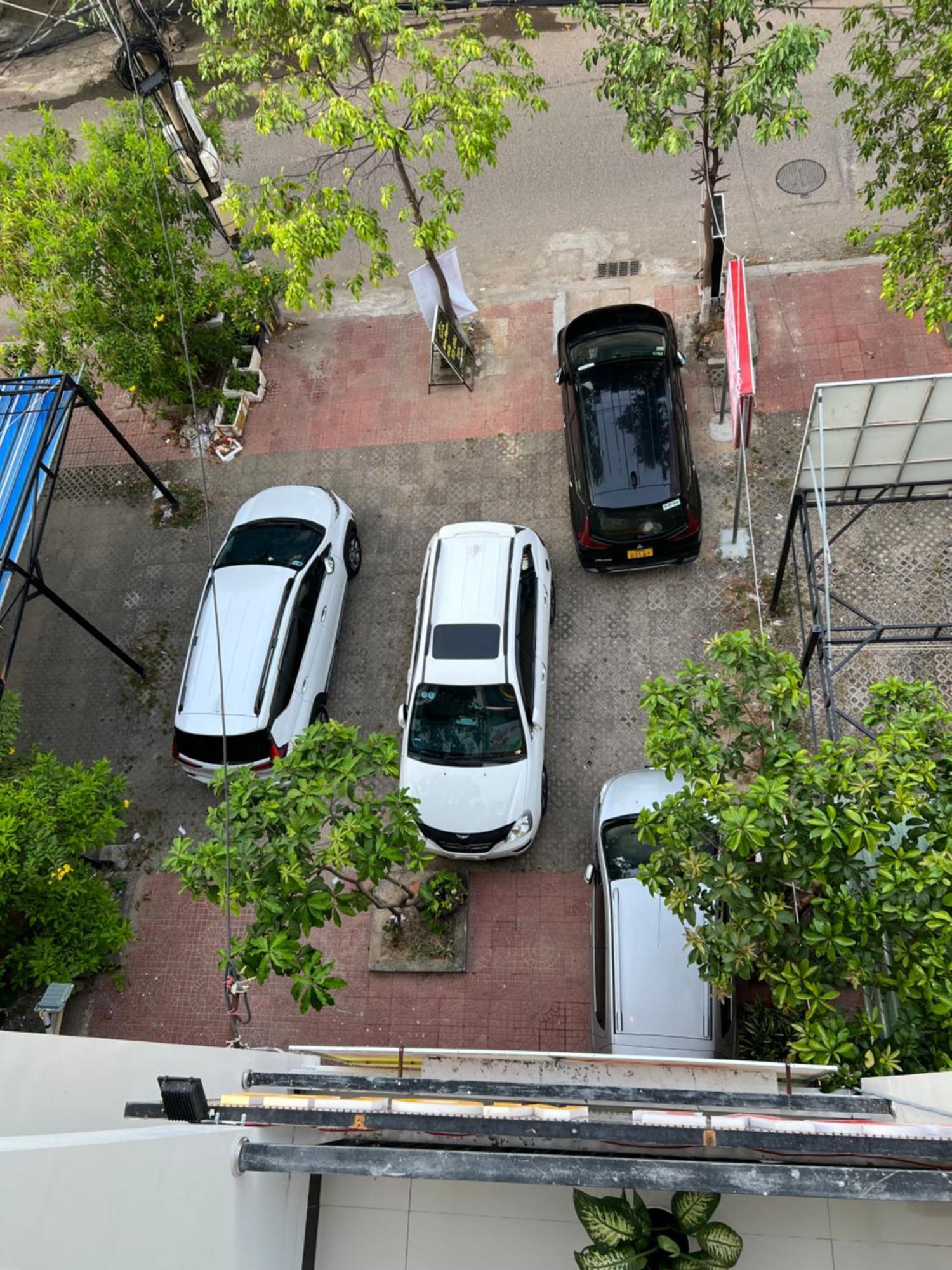 & Khách sạn 5*