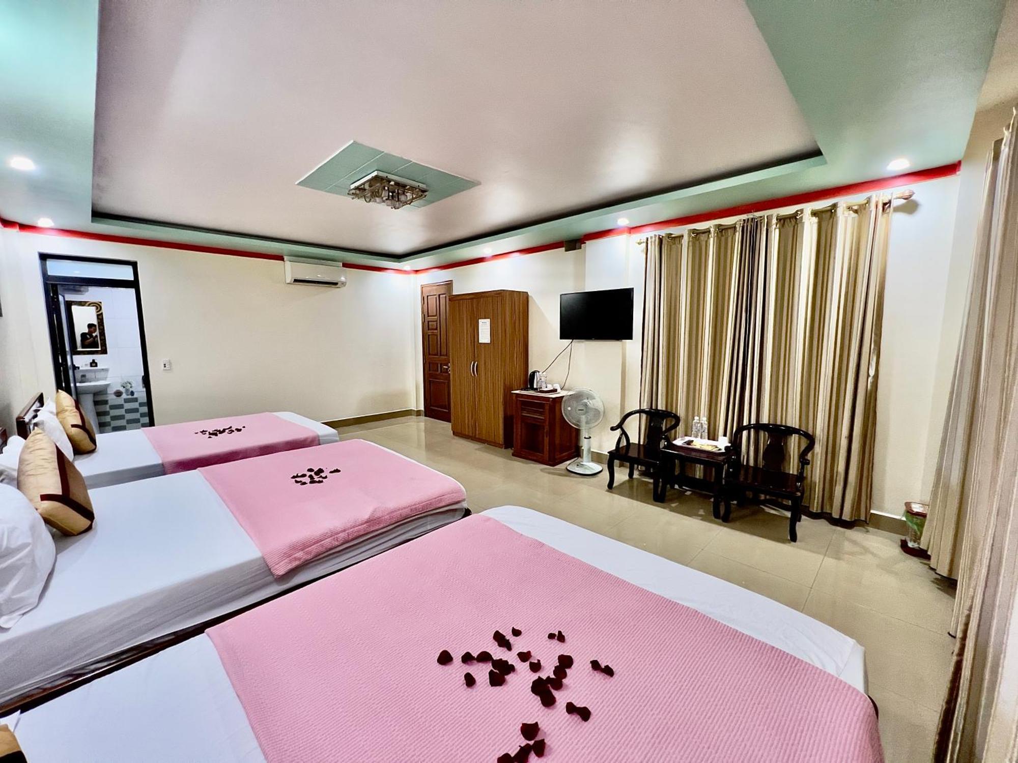 Hotel Manh Vuong Catba Dong Khe Sau