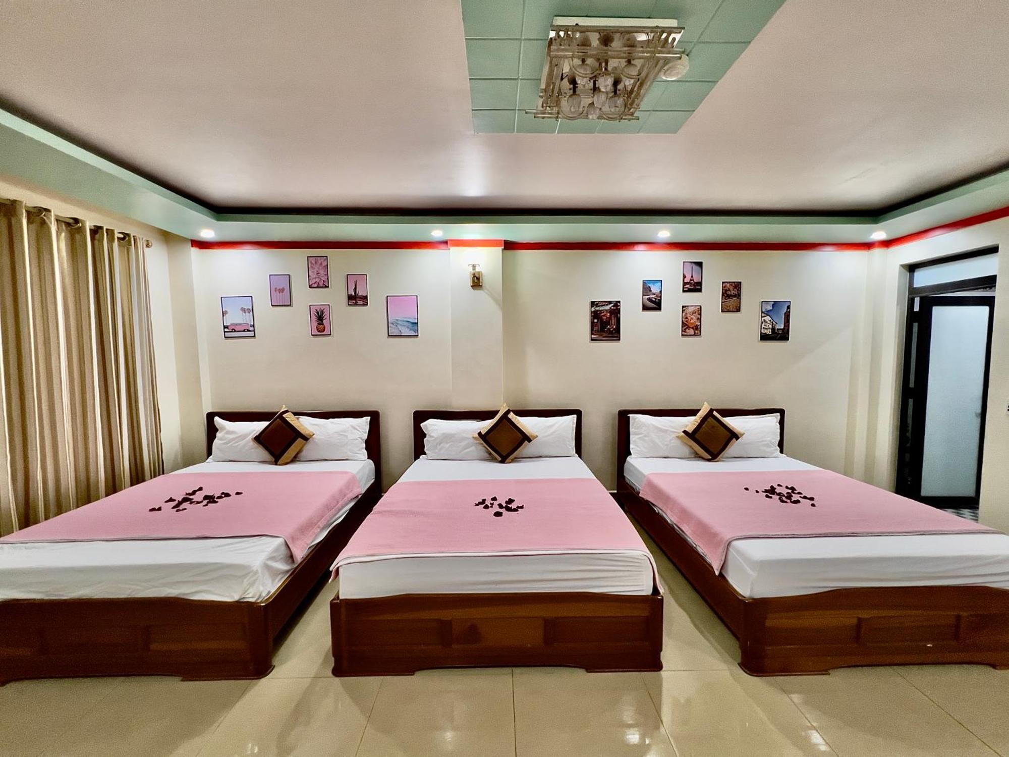 Manh Vuong Catba Hotel