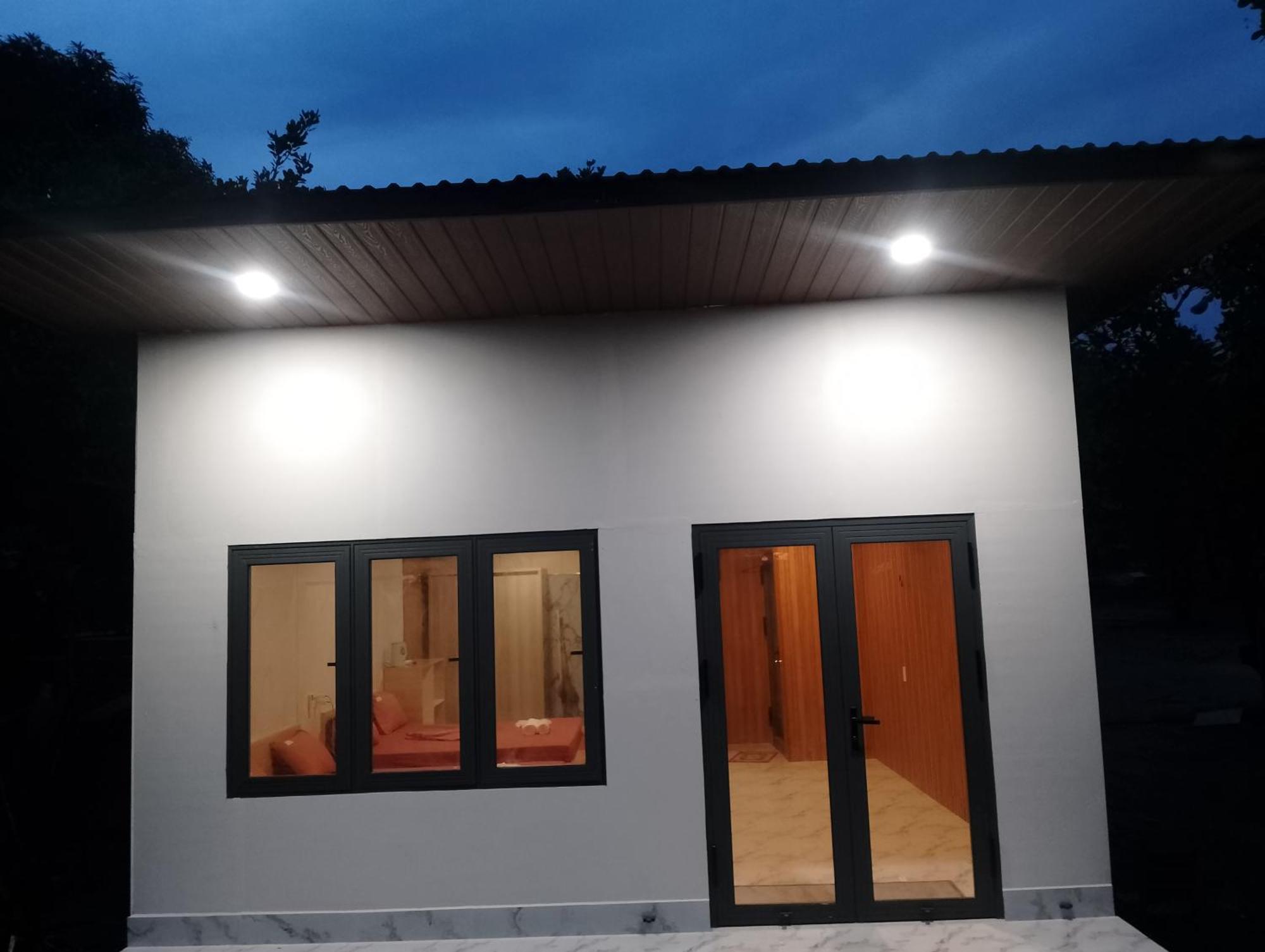 Hotel The Sunrise Anh Tu Cam Ranh