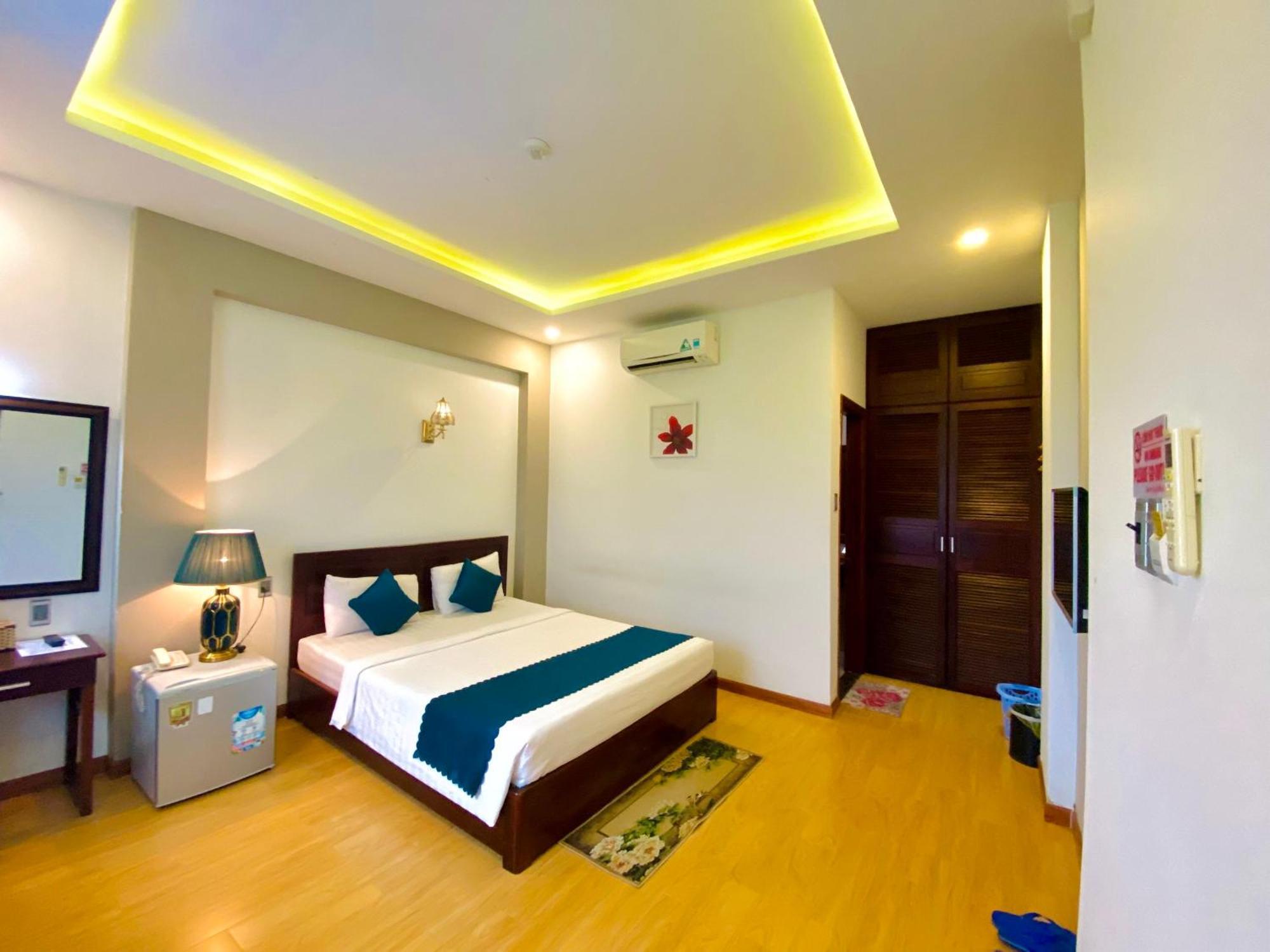 Mỹ Mỹ Khách sạn 2*