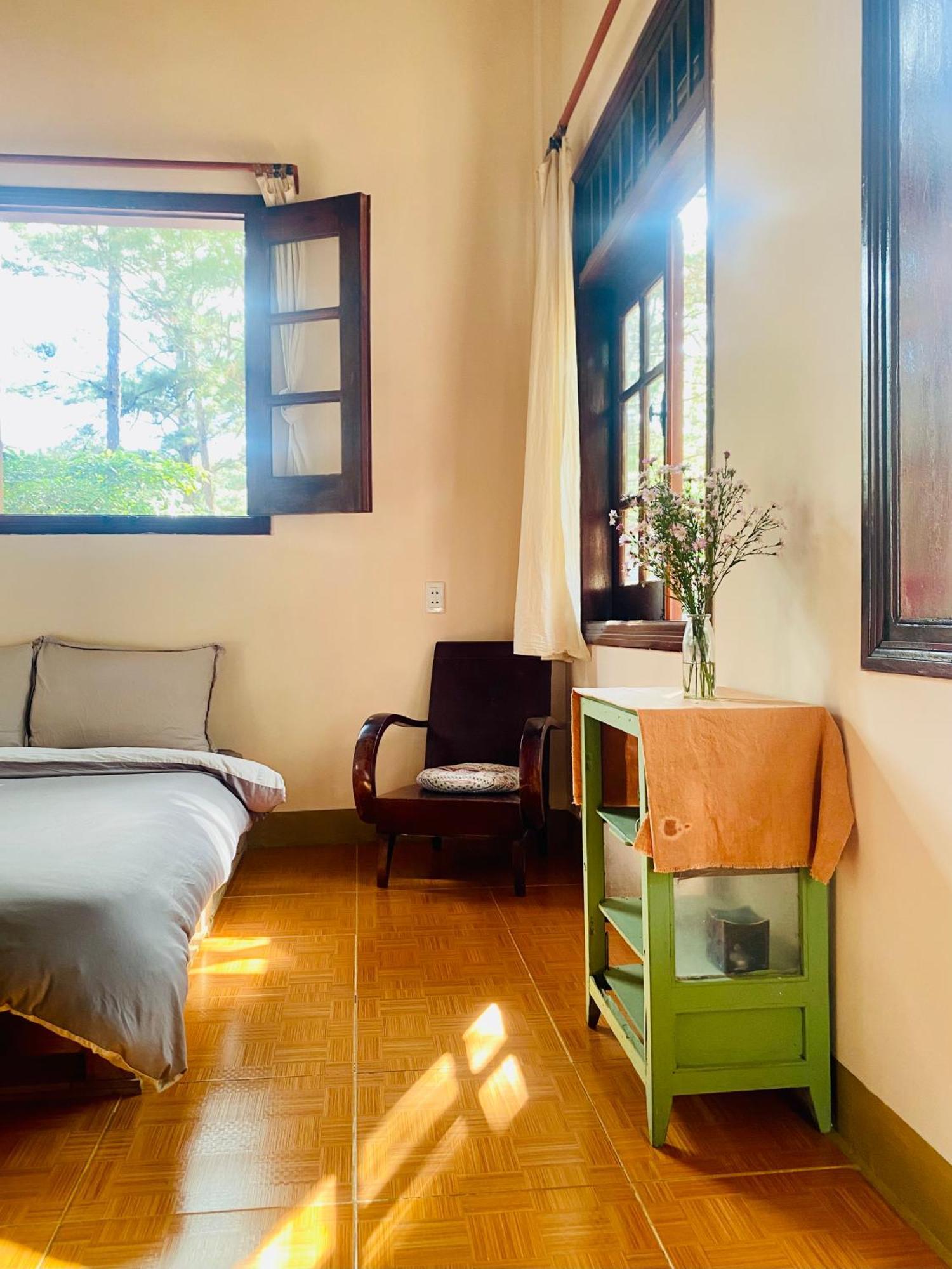 Tron Homestay *
