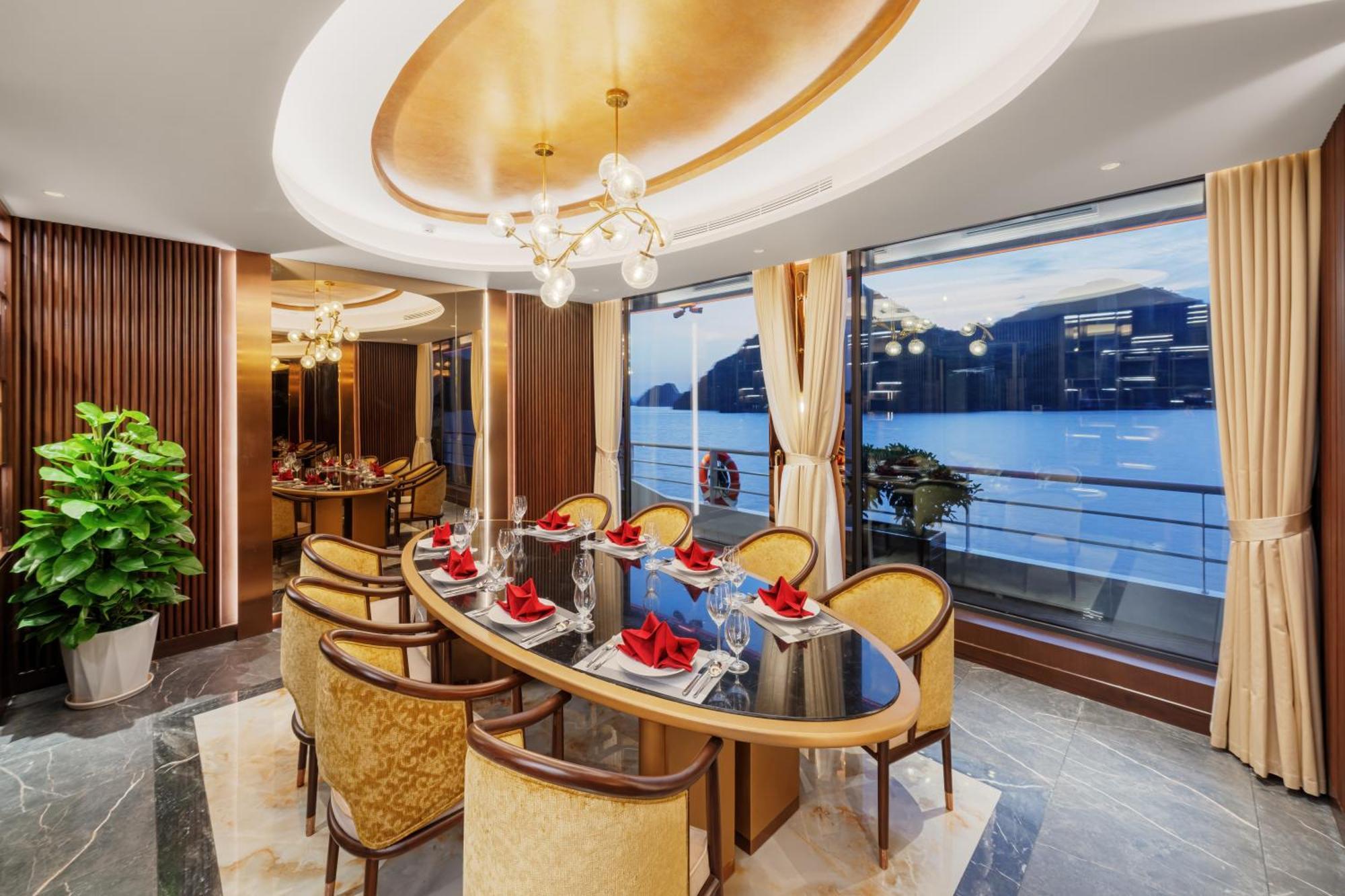 Sea Stars Cruise Bay Ha Long