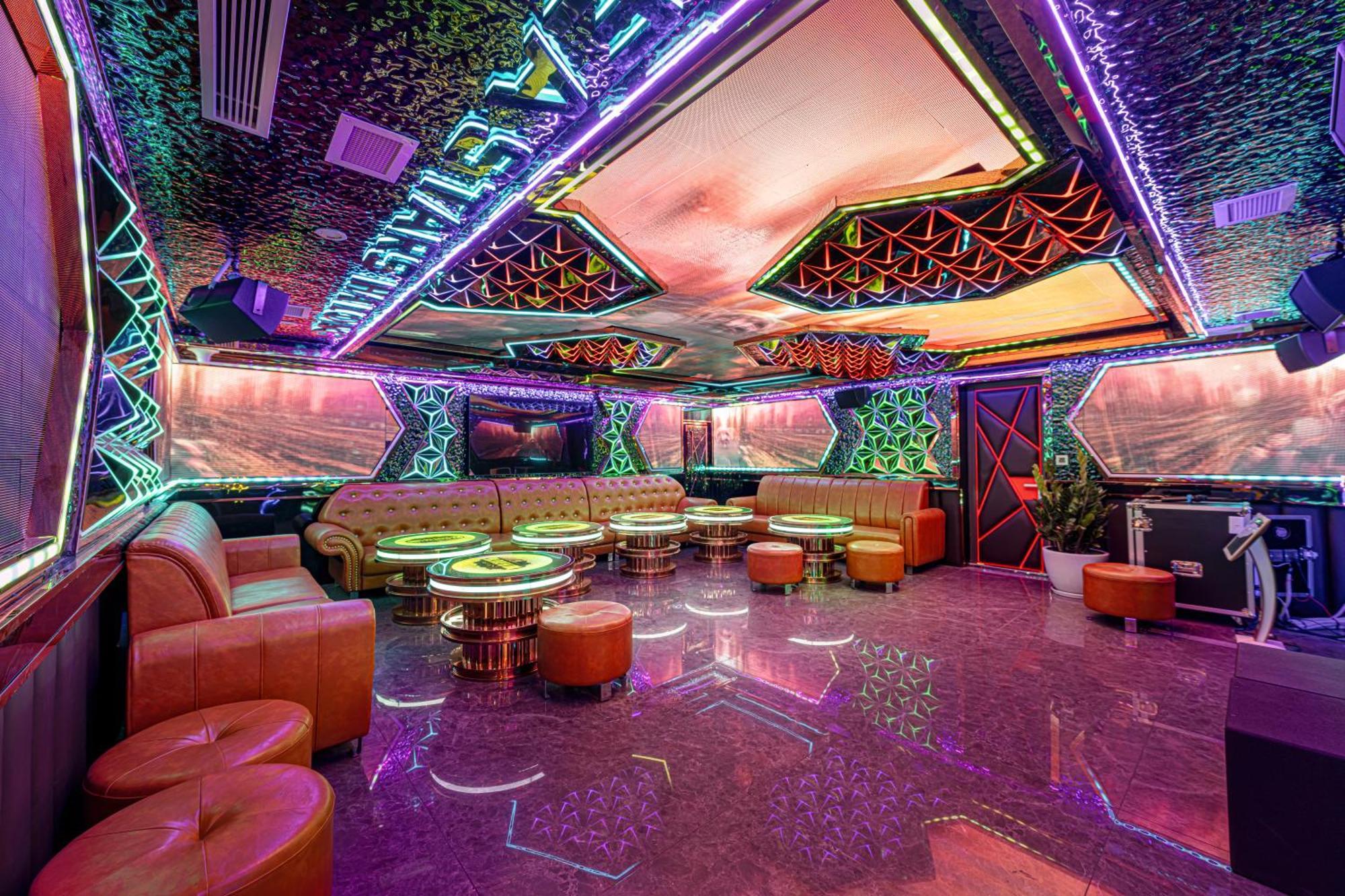 Sea Stars Cruise Bay Botel Ha Long