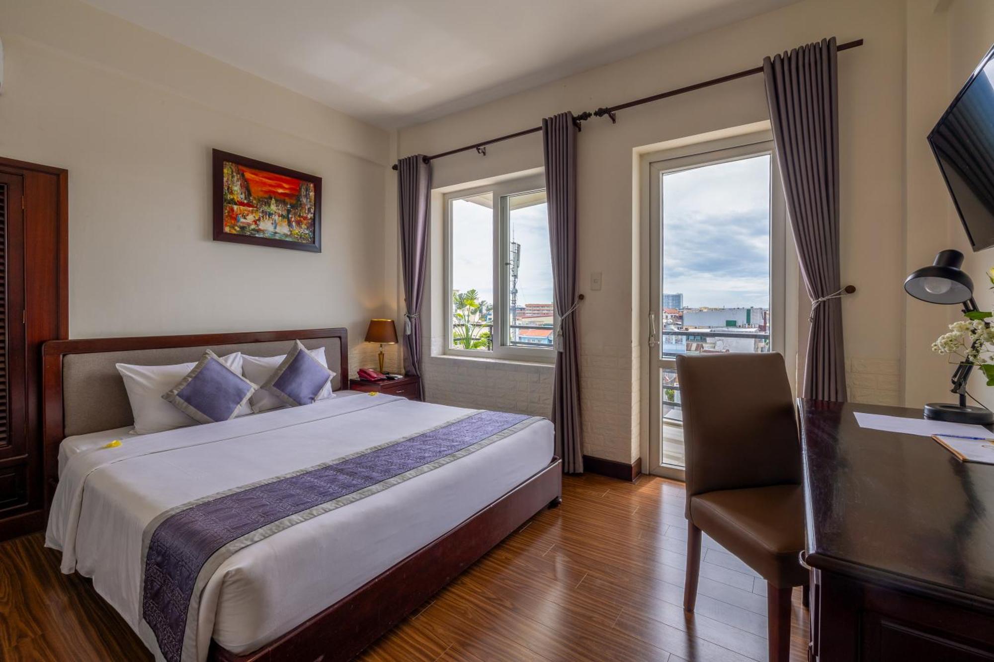 Hotel Baly