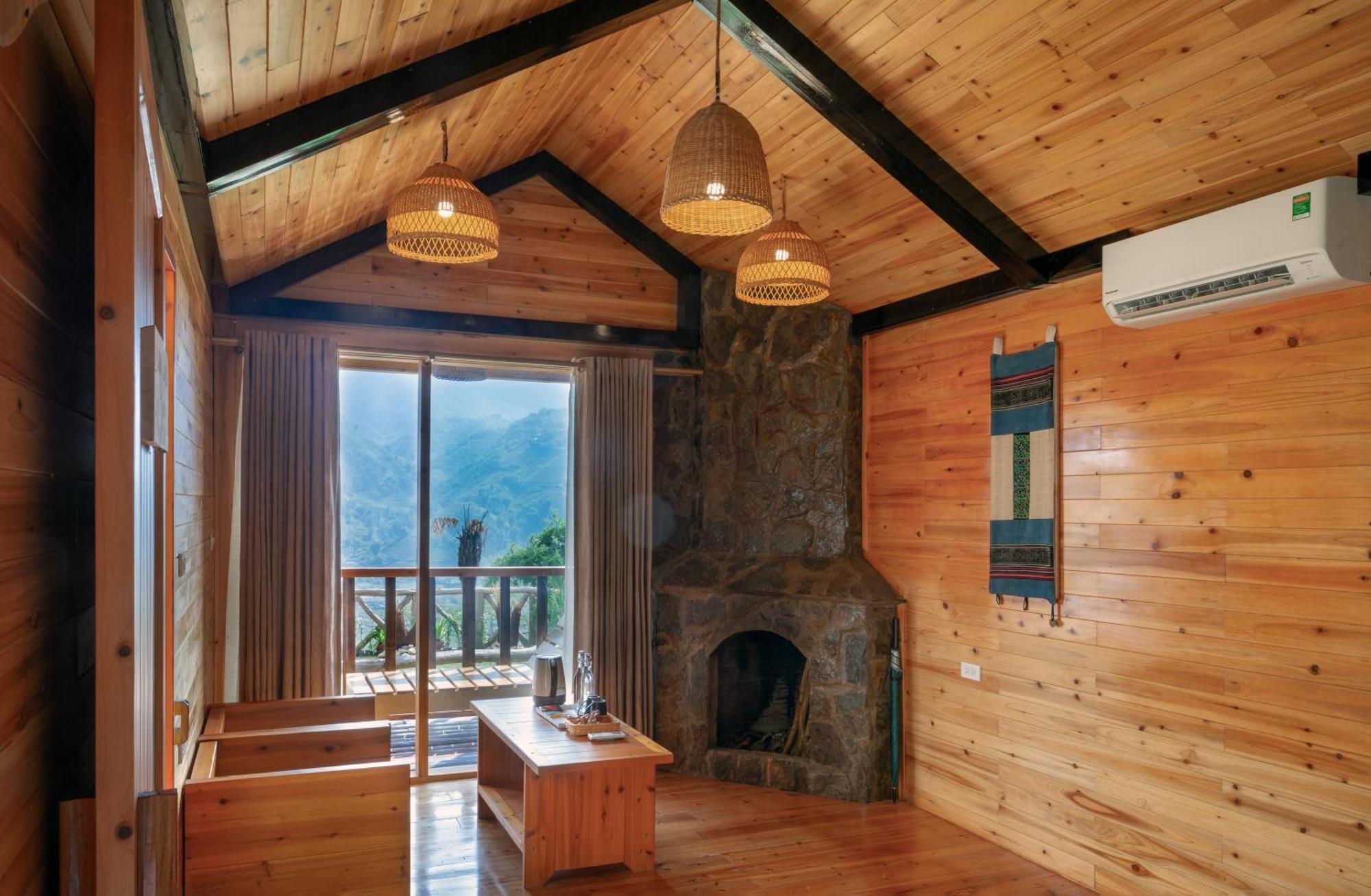 Laxsik Lodge *