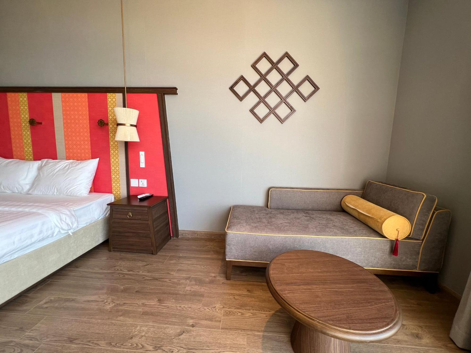 Apec Mandala Cham Bay Condotel Mui Ne