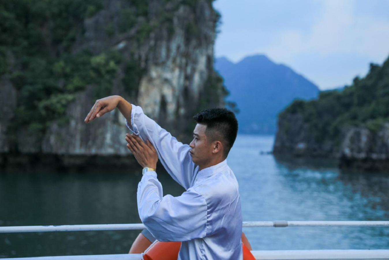 Royal Palace Cruise