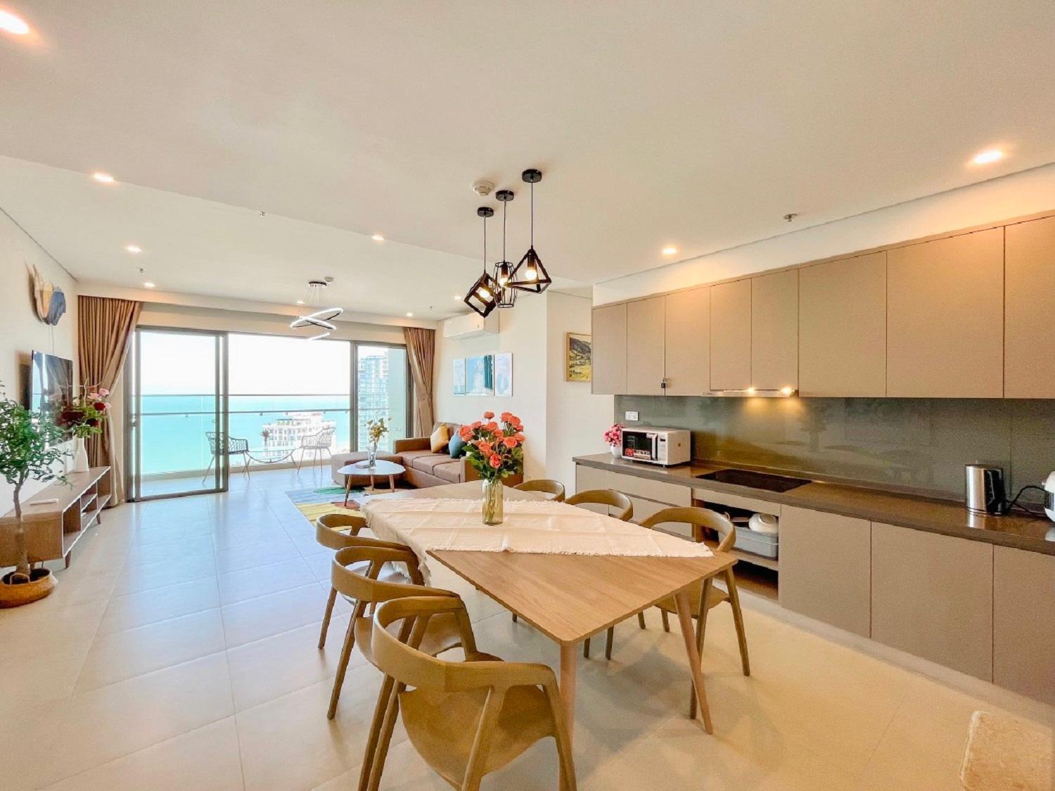 The Song - Sophia's House * Vung Tau