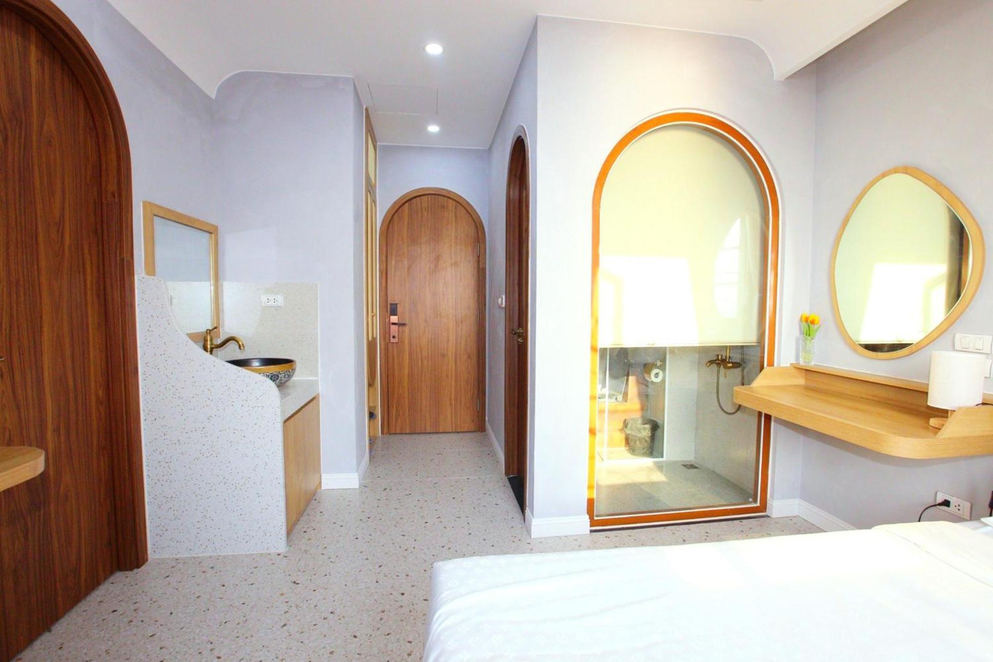 Rova Hotel