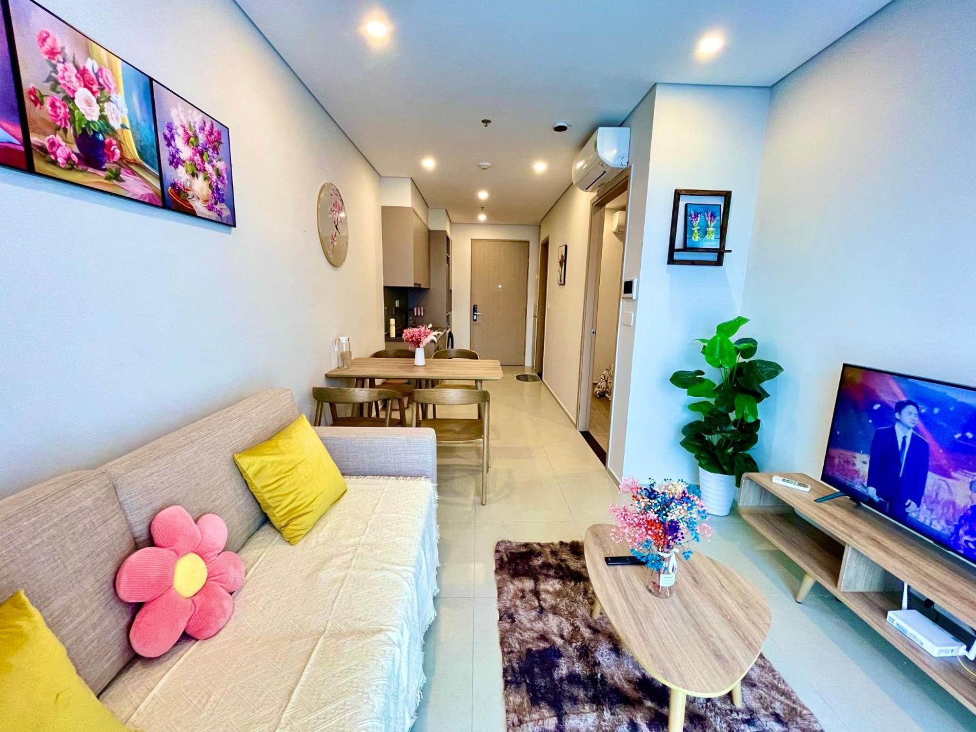 The Song - Sophia's House Apartment *