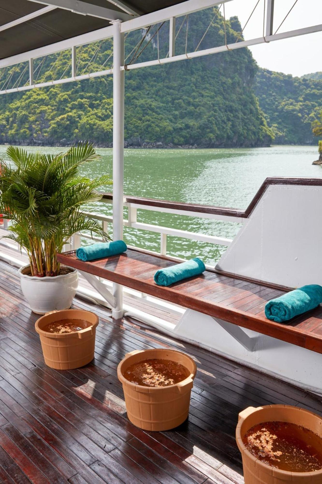  Cozy Bay Cruise 3*