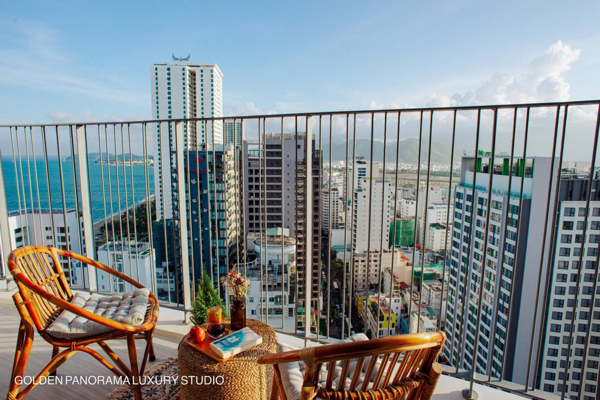 Golden Panorama Luxury Apartment