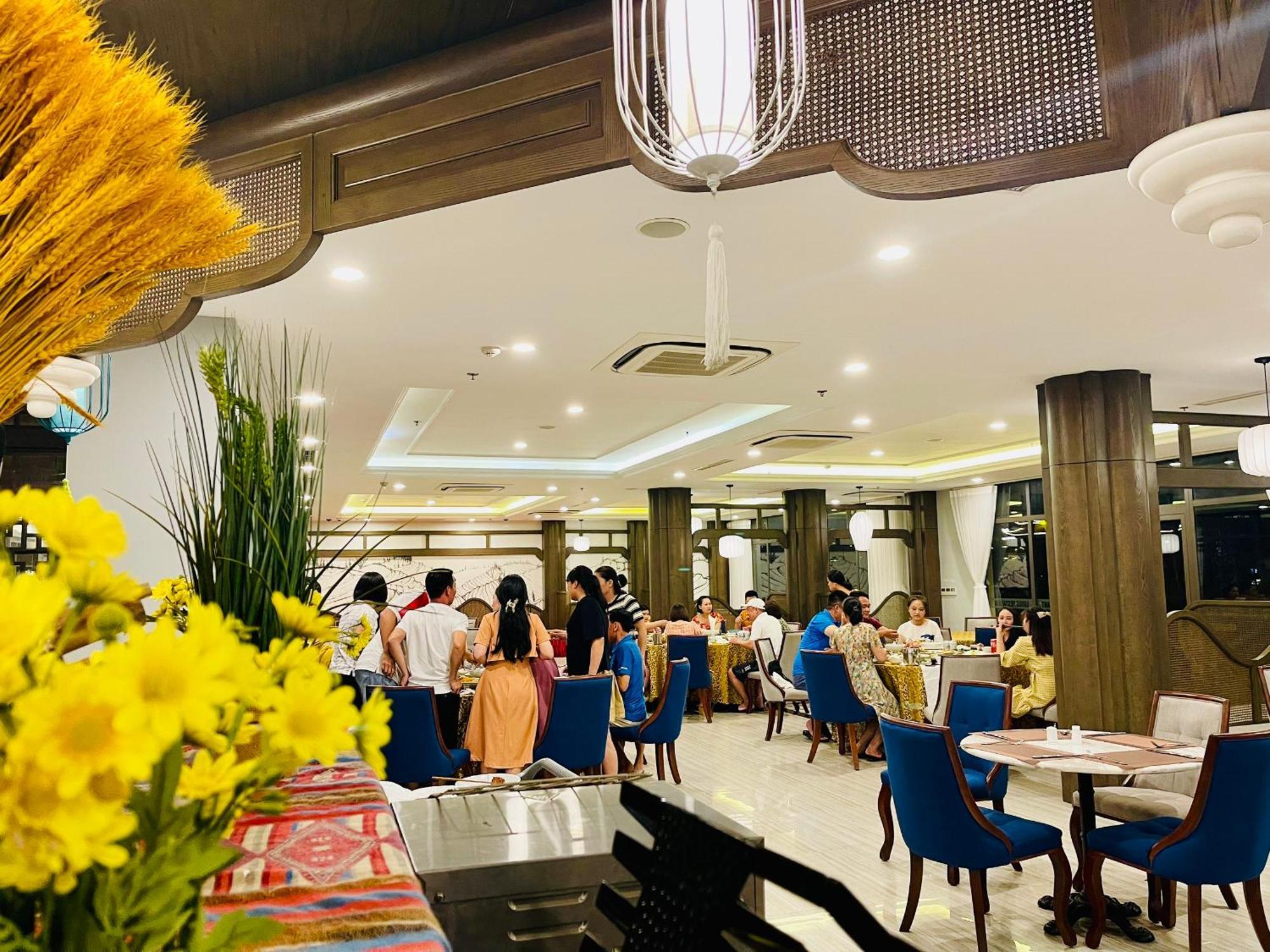 Lotus Aroma Hotel