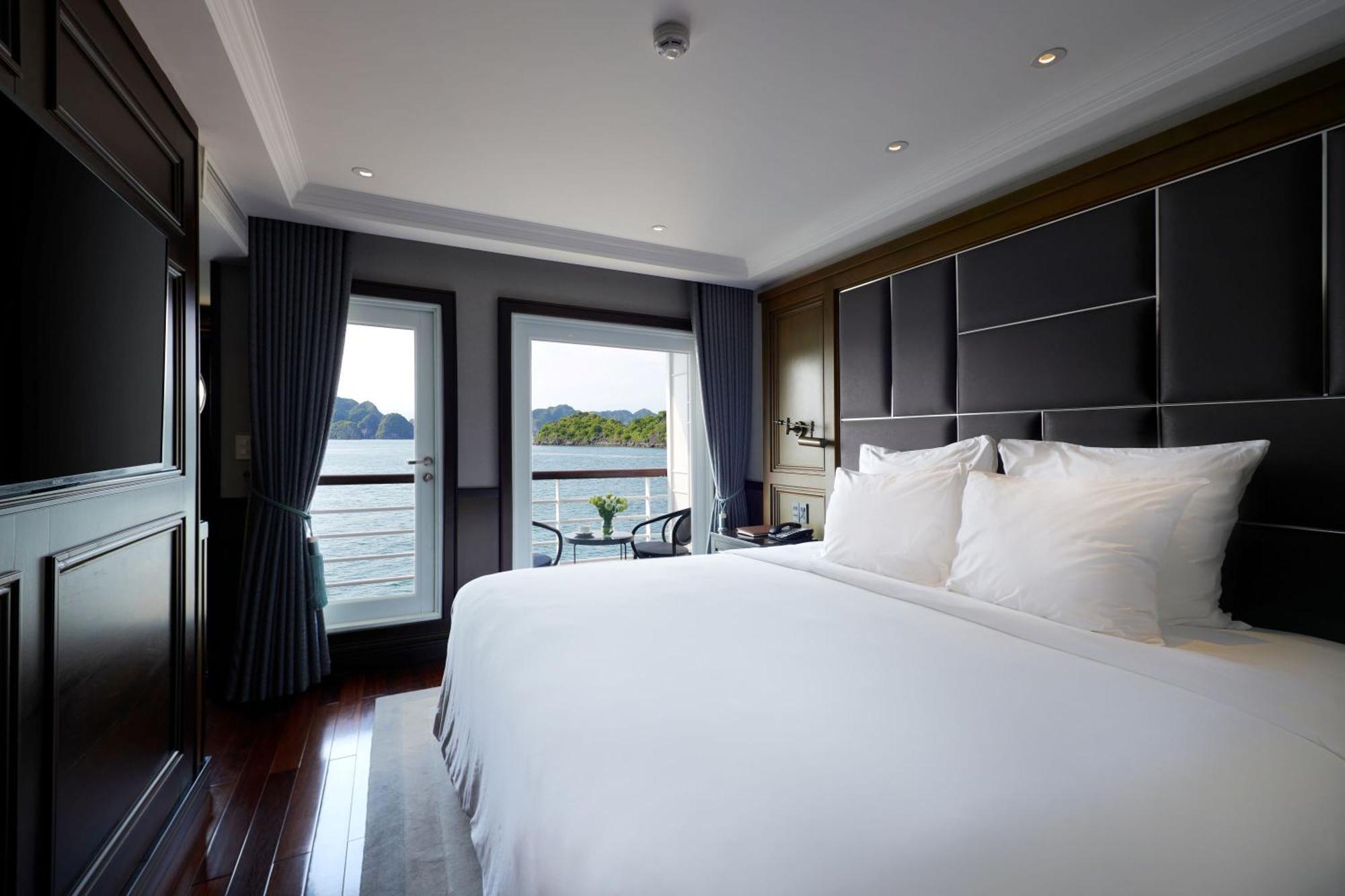 Du Thuyền Paradise Grand Vịnh Lan Hạ 5*