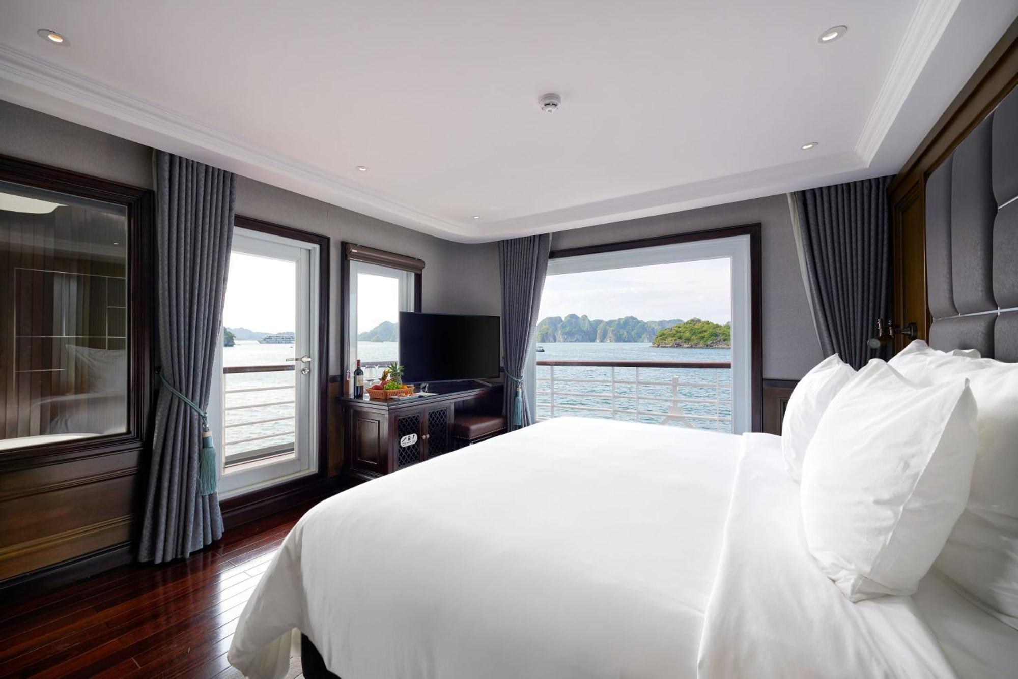 Du Thuyền Paradise Grand Vịnh Lan Hạ Hạ Long