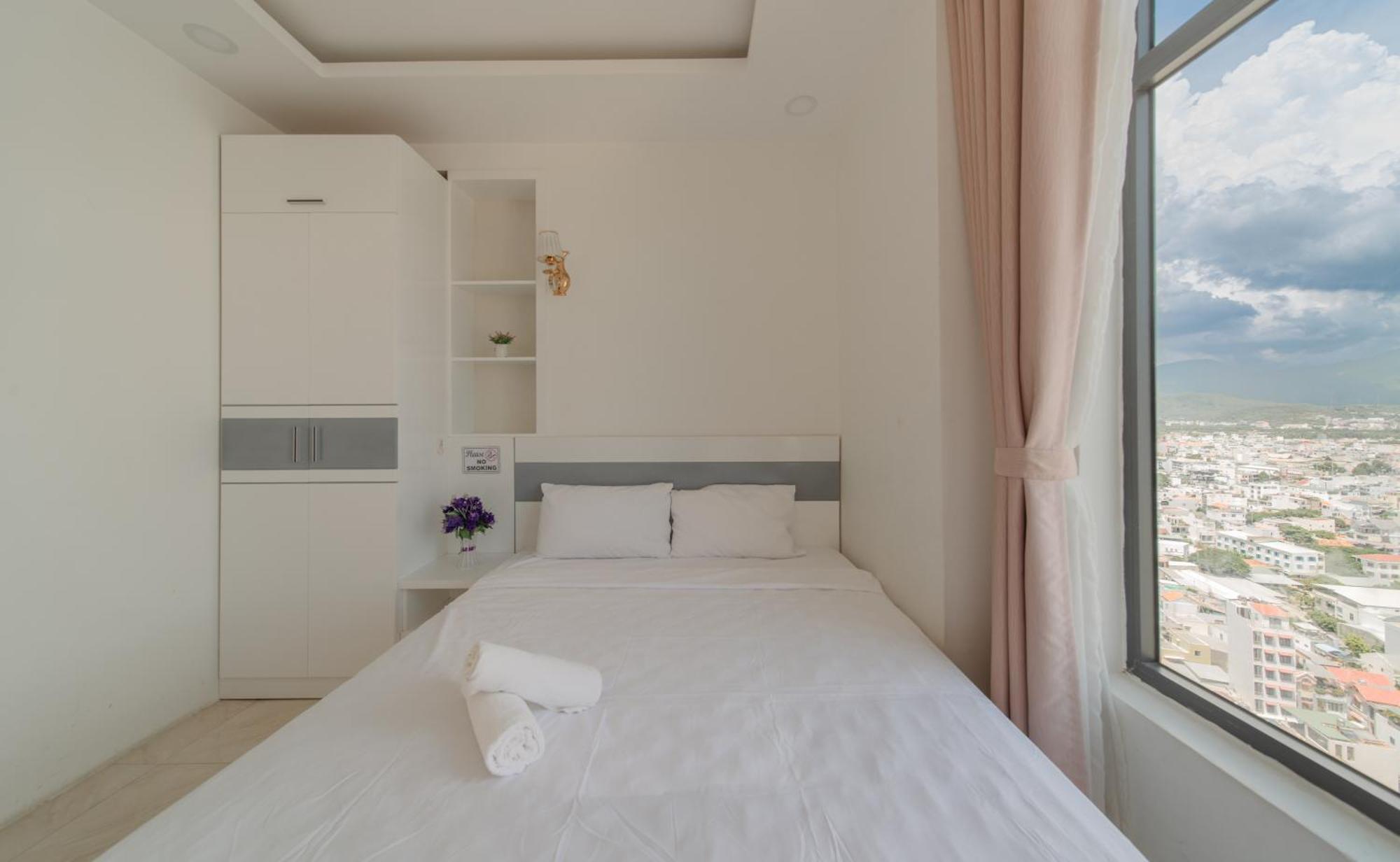 Ho Vien Trieu - Thai Ha * Nha Trang