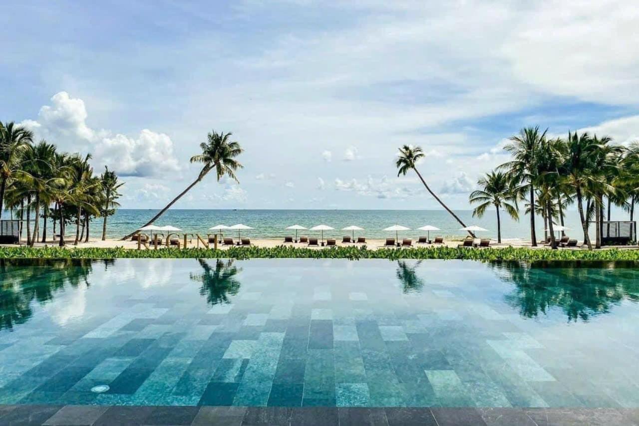 Marina Waterfront Minh Swimming Pool Villa