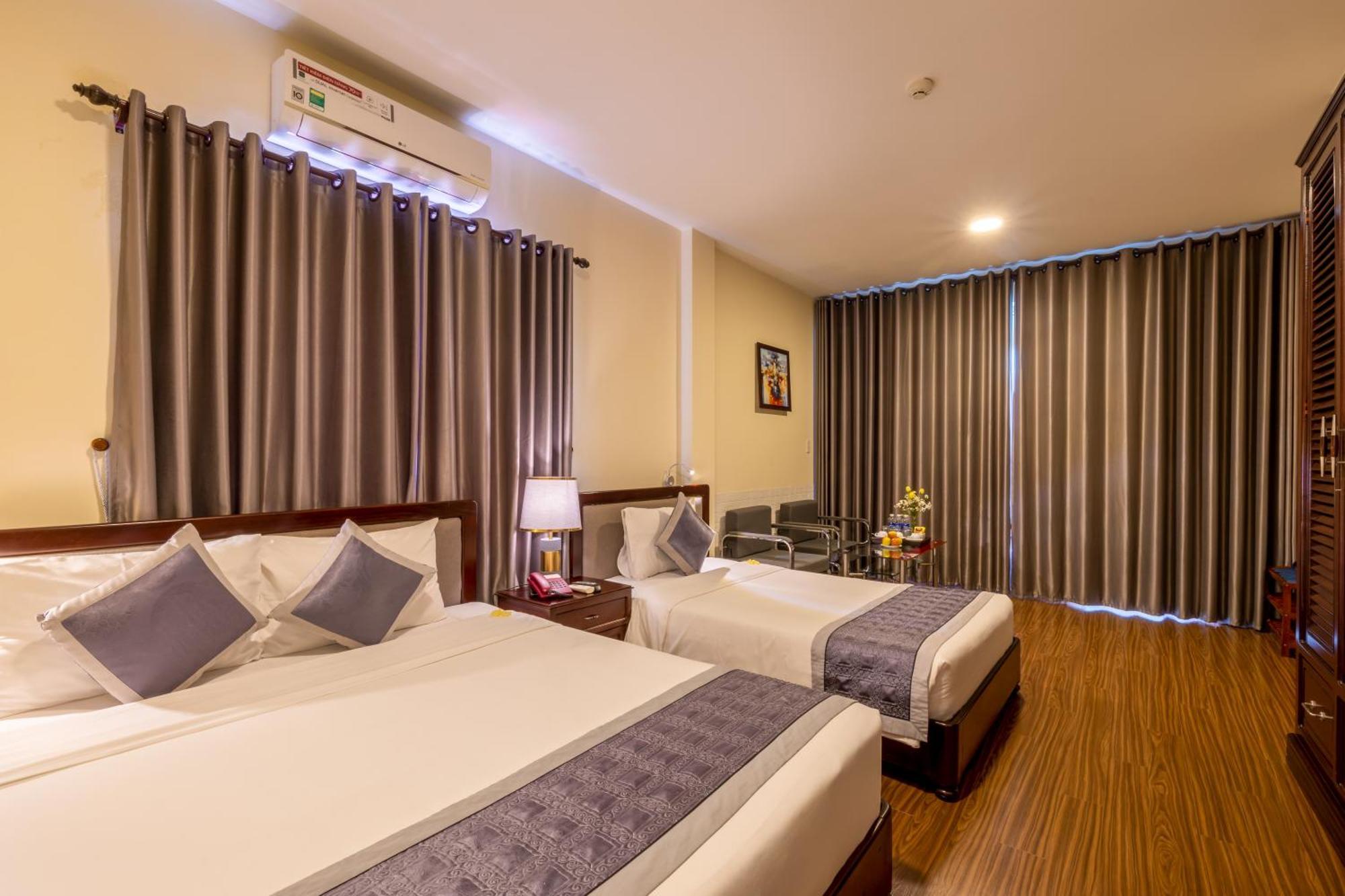 Baly Hotel Hue
