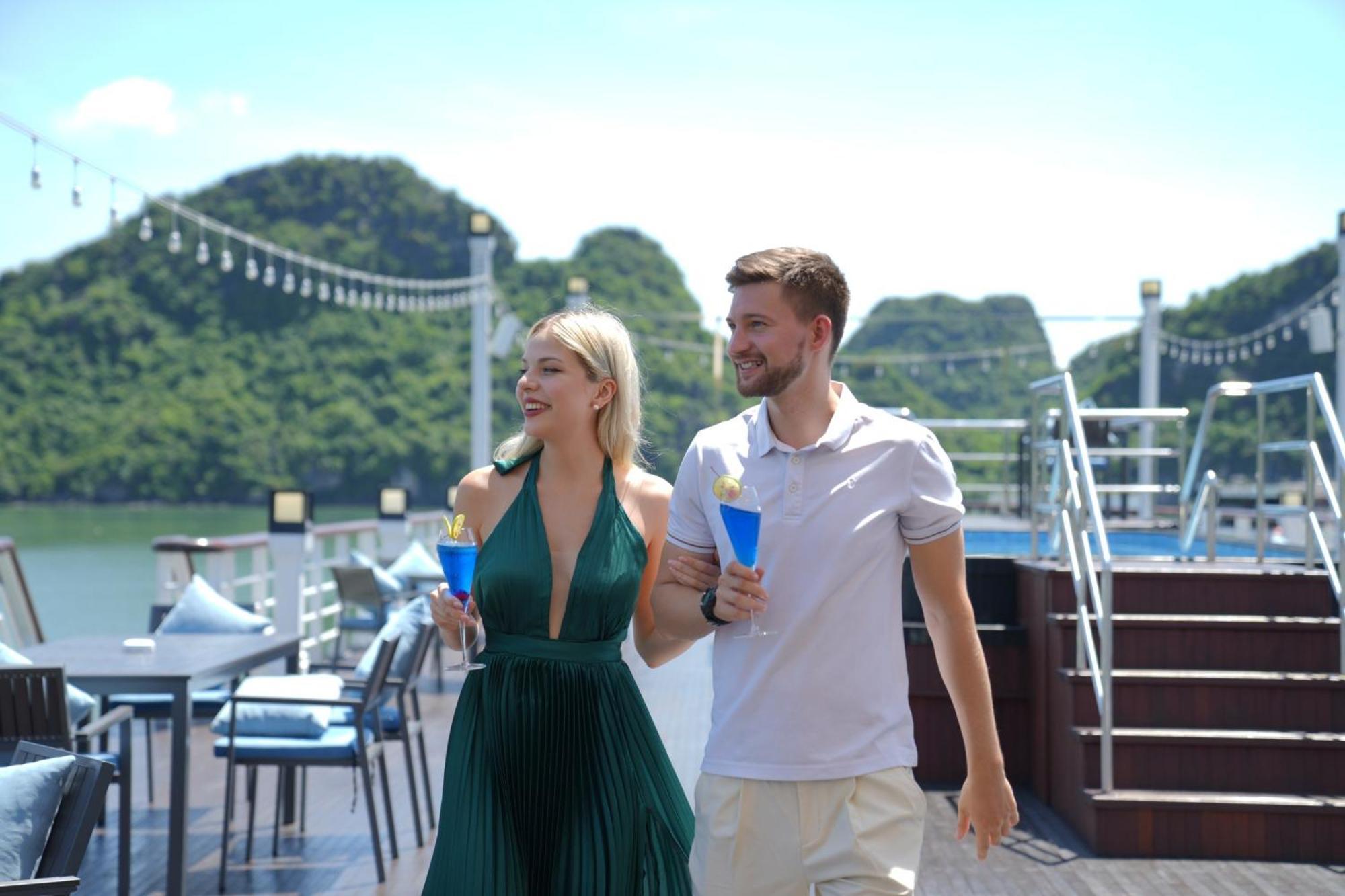 Paradise Grand Cruise - Lan Ha Bay 