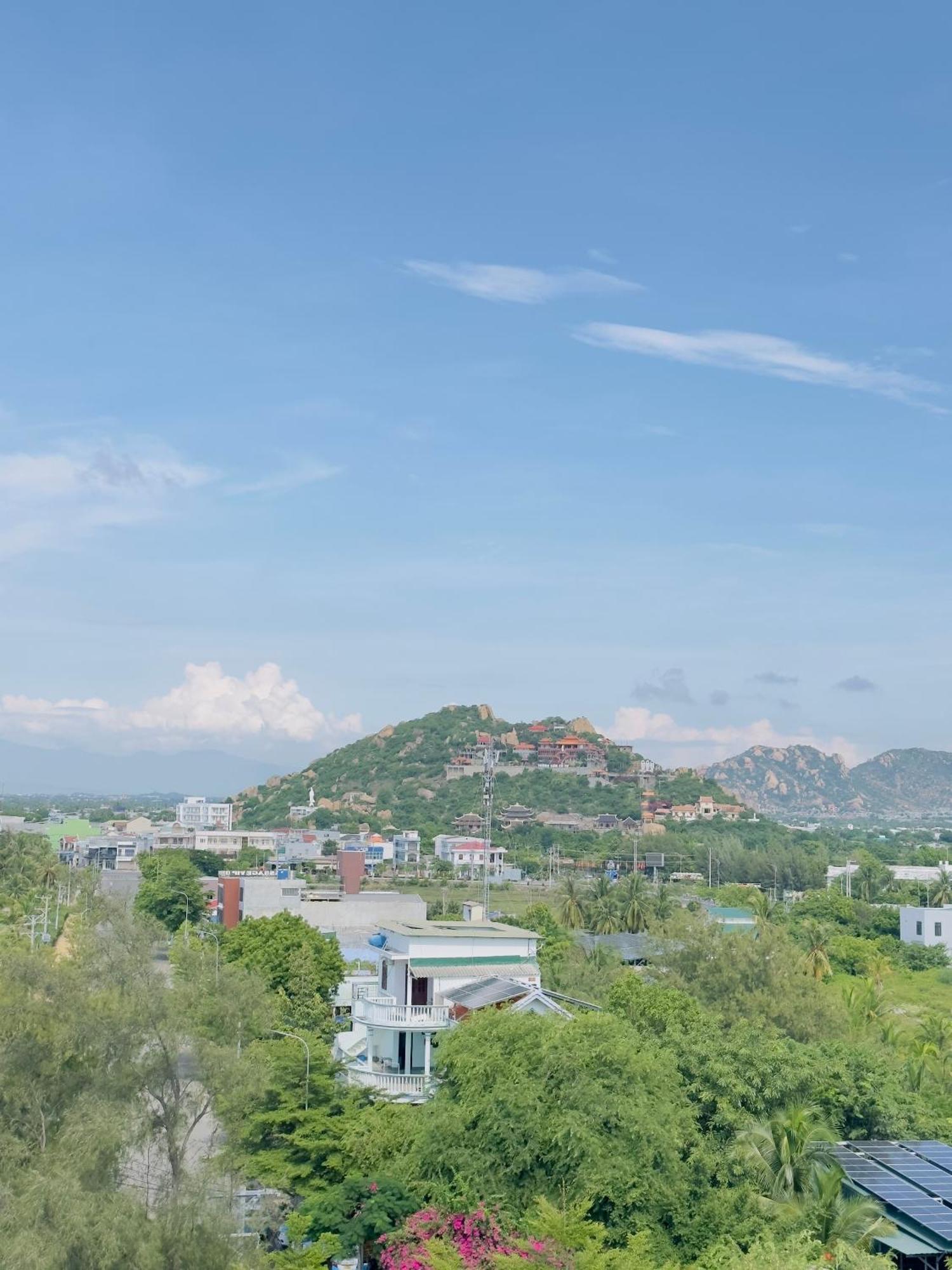 Khách sạn Ninh Chu 2*
