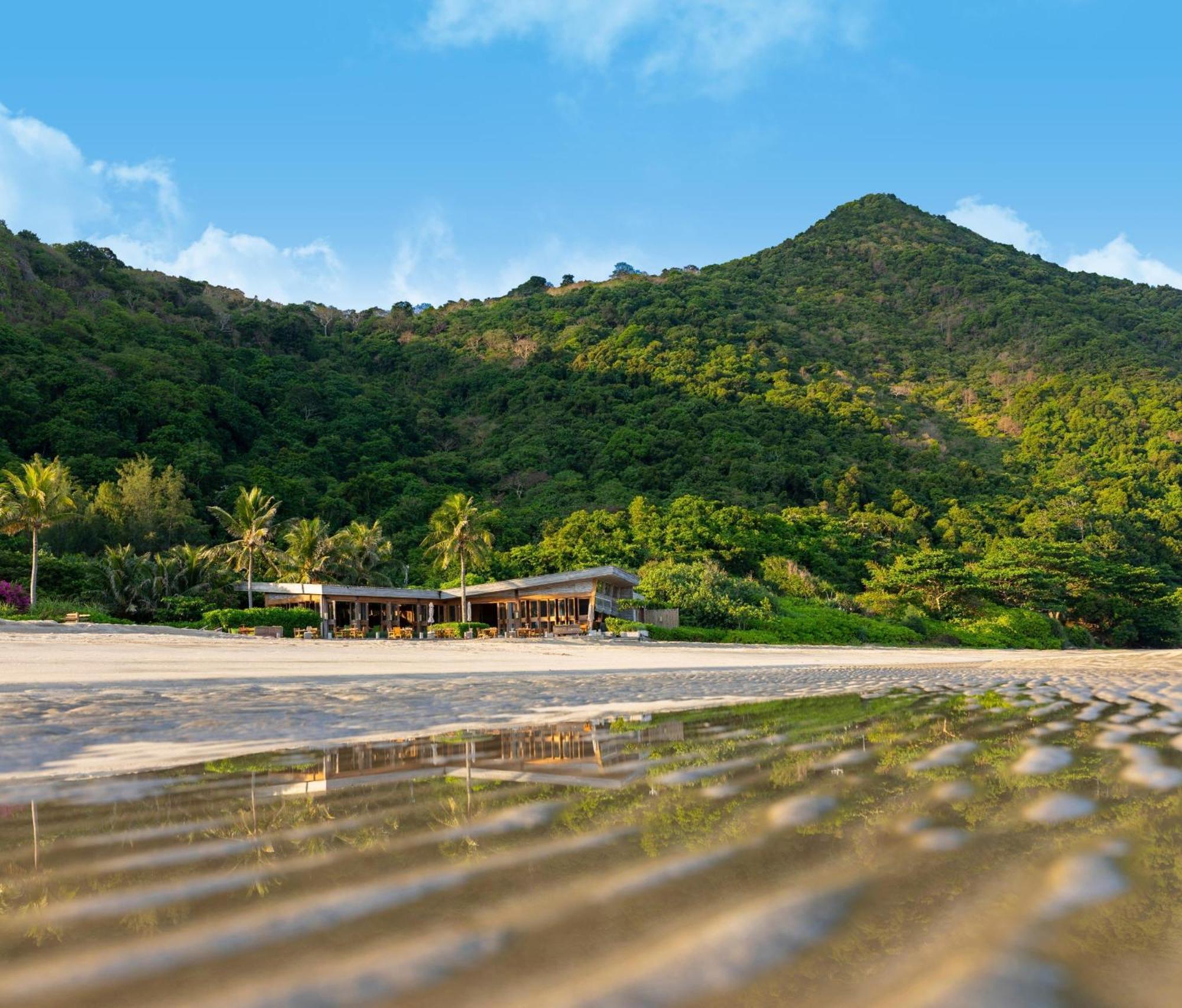 Six Senses Con Dao - Turtle Island Paradise Resort 5*