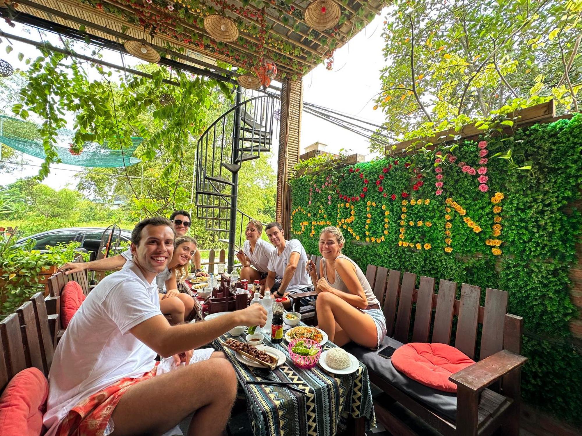 Trang An Moon Garden Hotel *