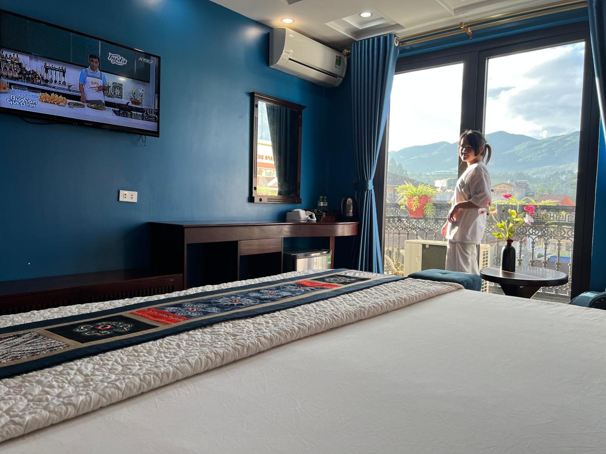 Full House Hotel 3*