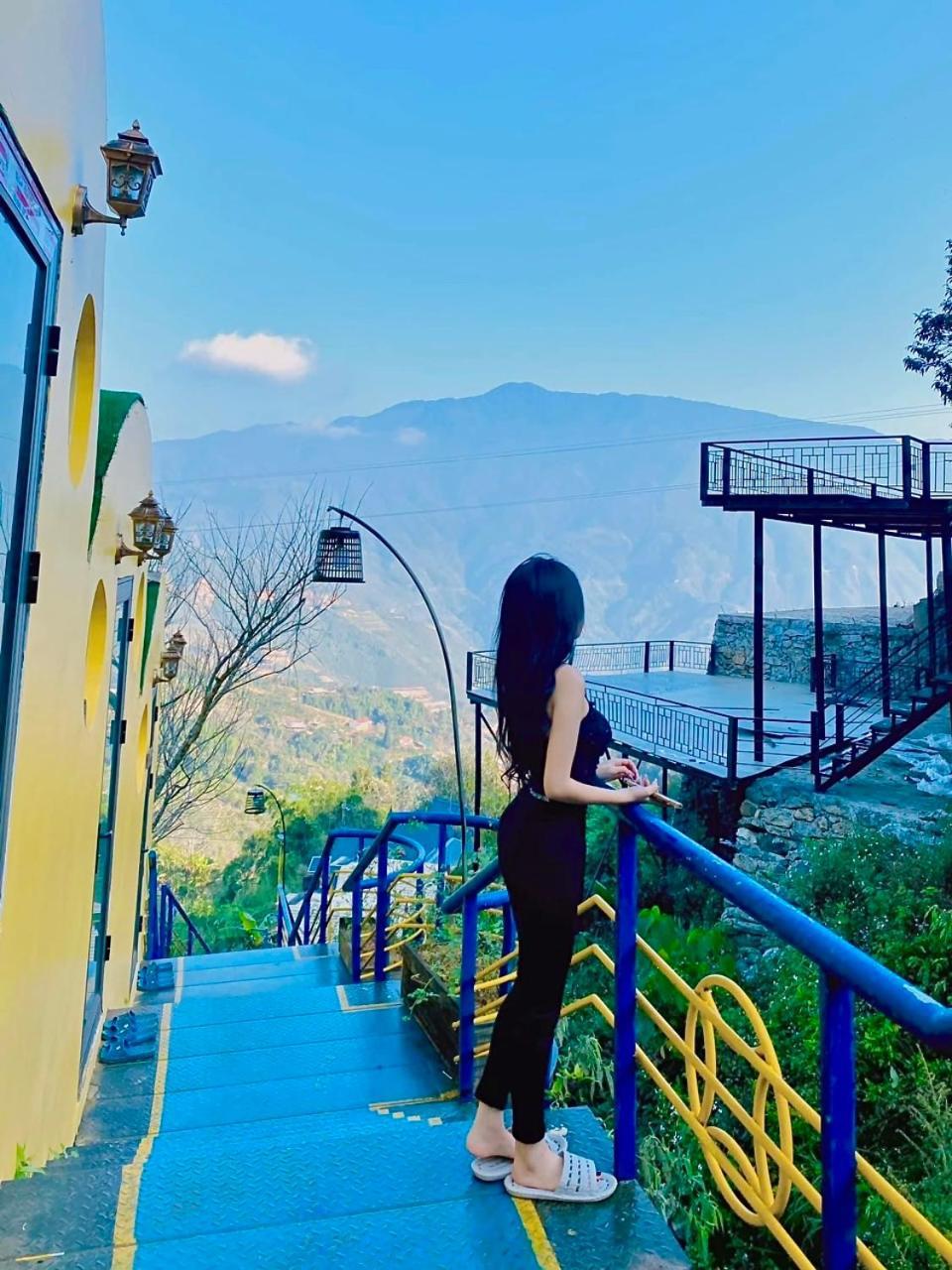 Mando Homestay Resort *