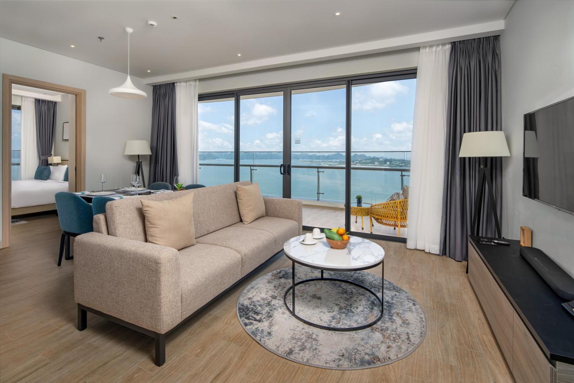 Hotel Citadines Marina Halong 5*