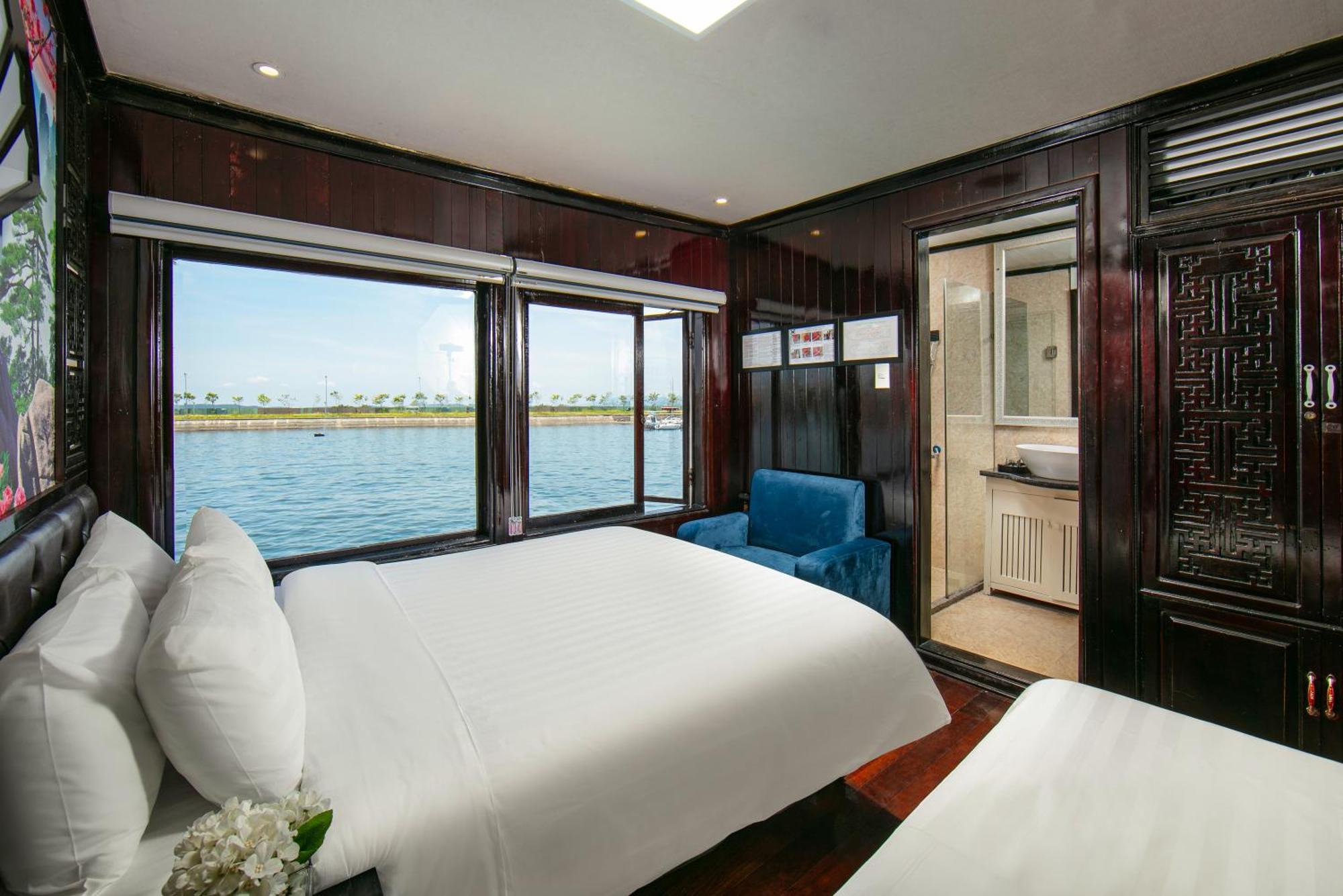 Du Thuyền Fantasea  2*