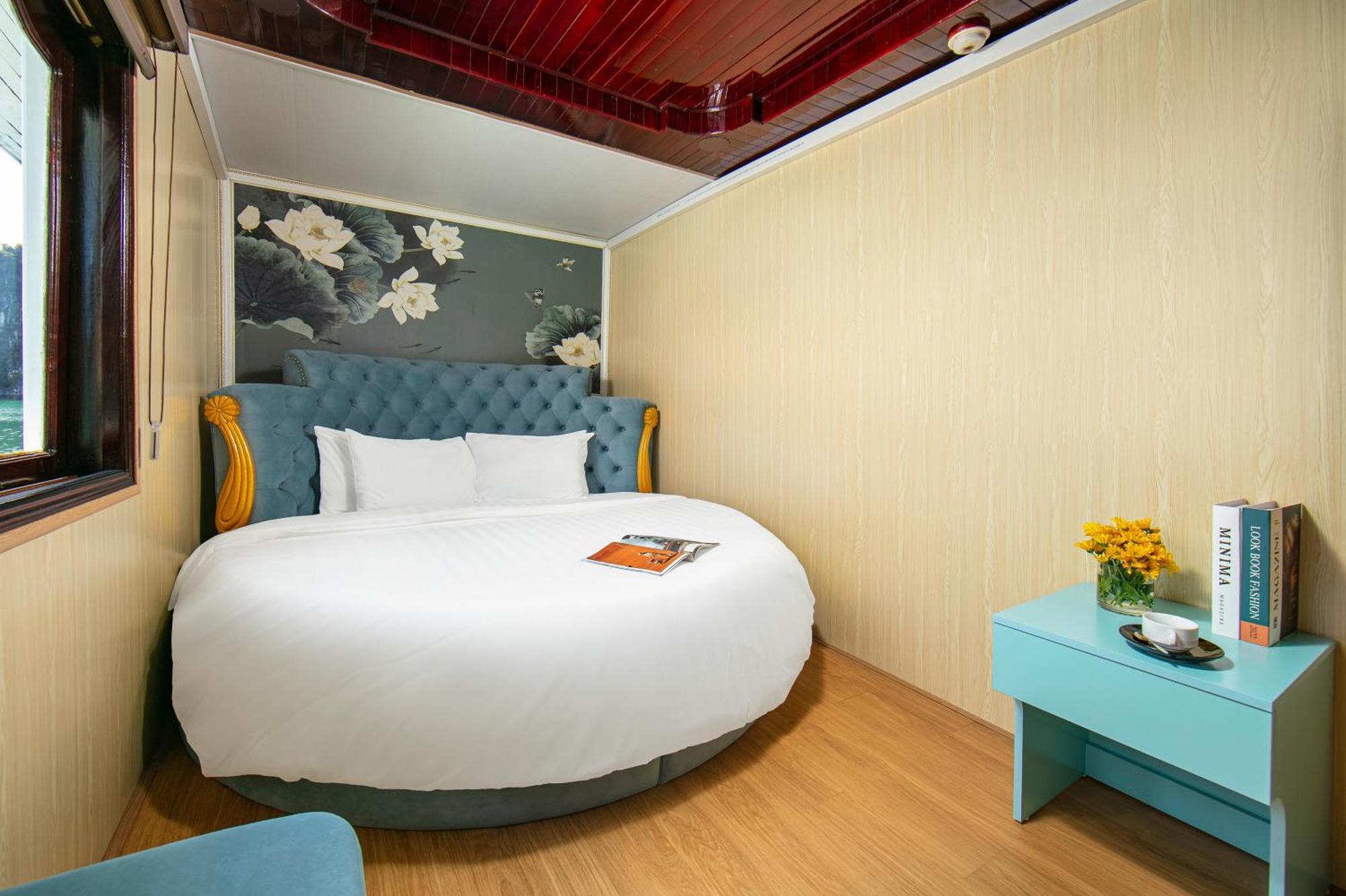 Du Thuyền Fantasea  2*