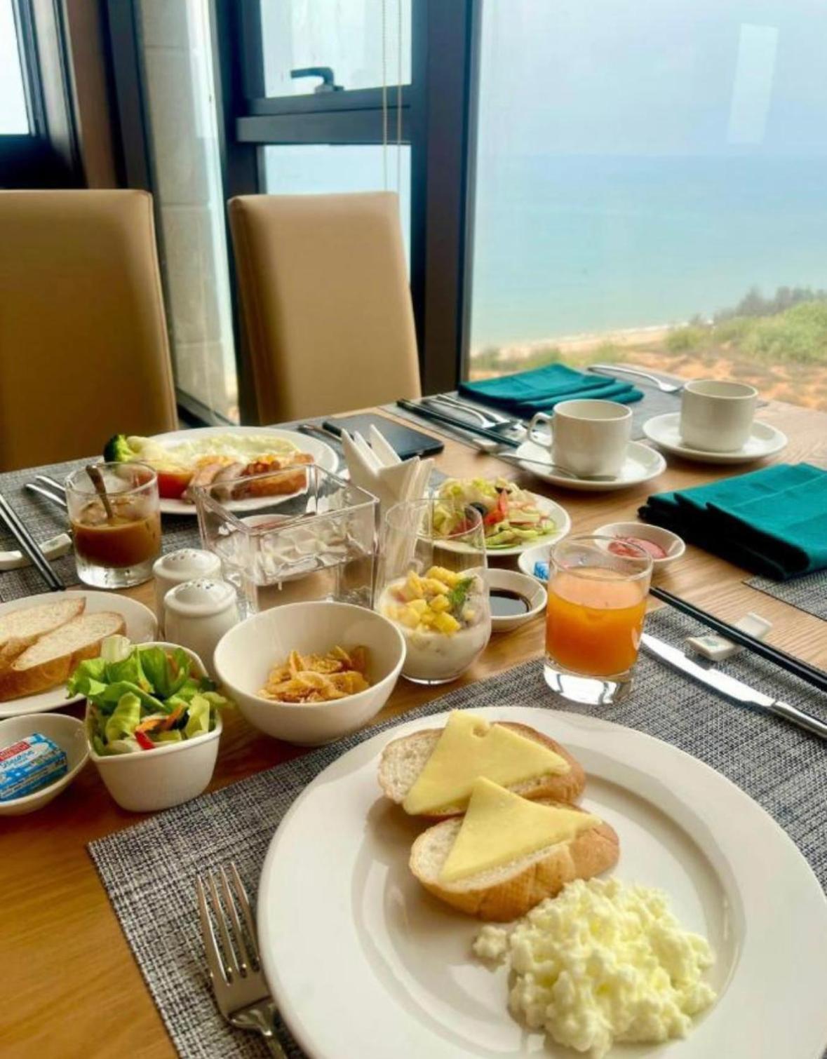 Apec Mandala Chambay Mui Ne Hotel 5*